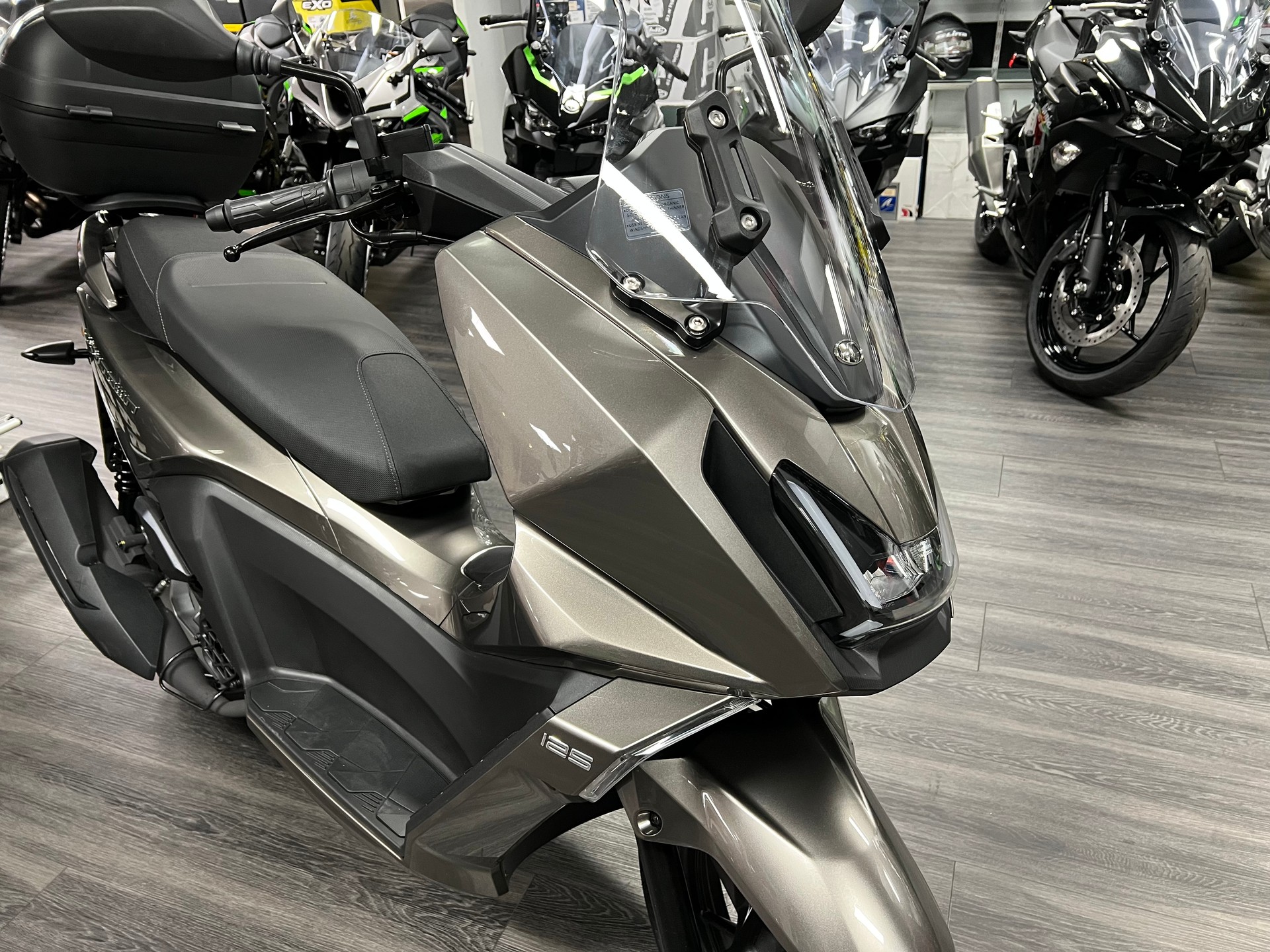 KYMCO Skytown 125-showroom-element-2