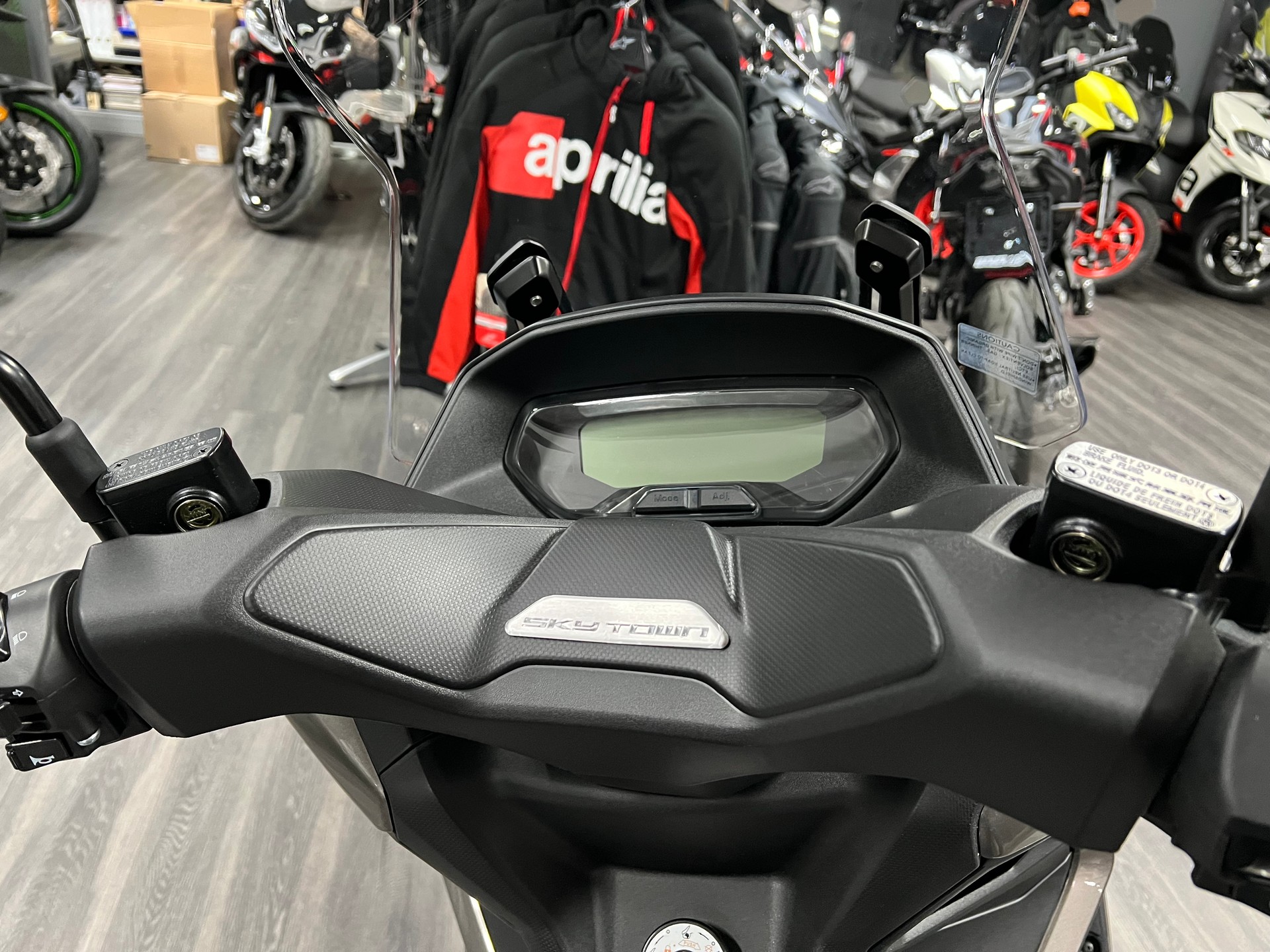 KYMCO Skytown 125-image-5