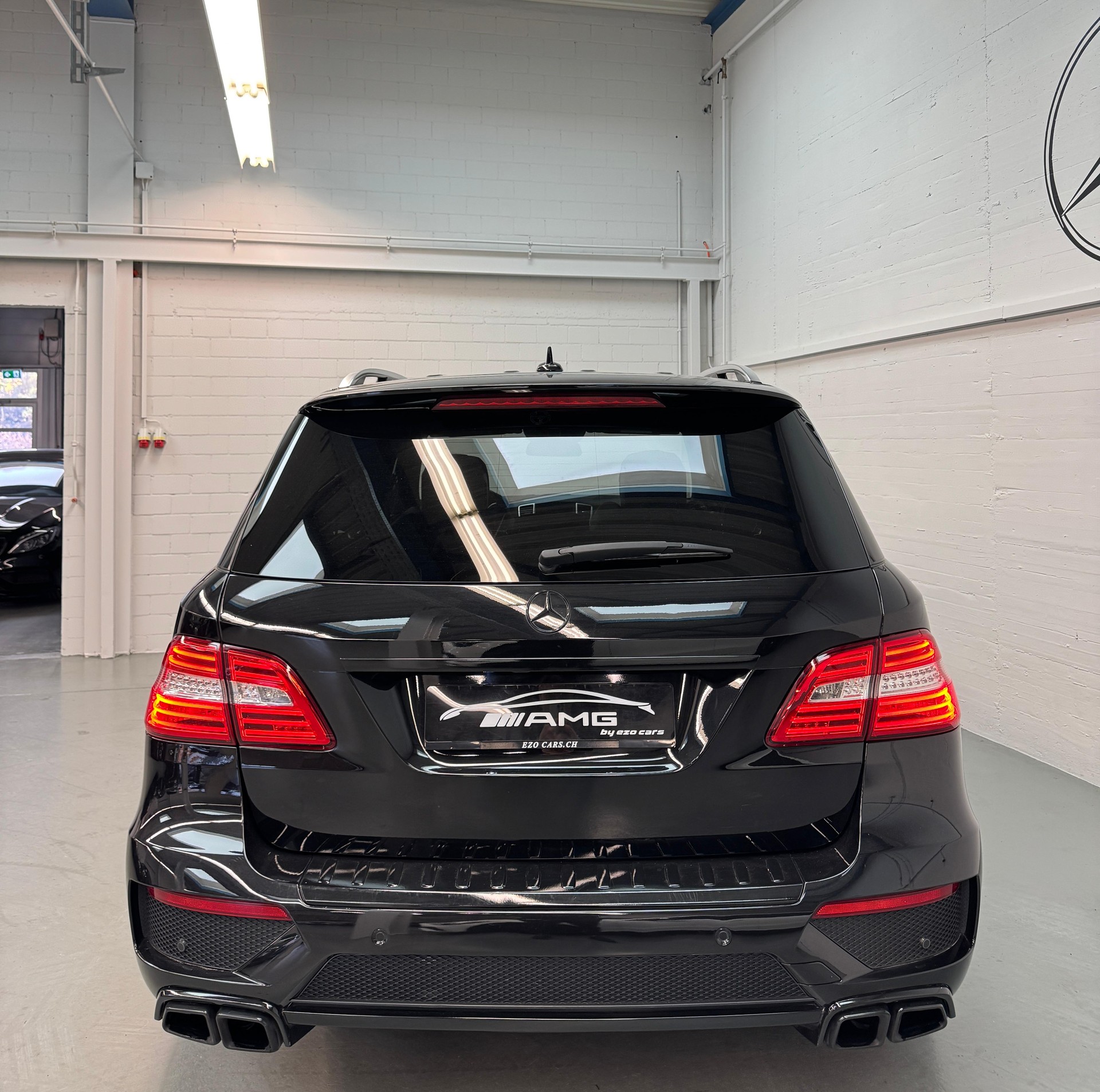 MERCEDES-BENZ ML 63 AMG Executive 4Matic Speedshift All Black Performance-image-8