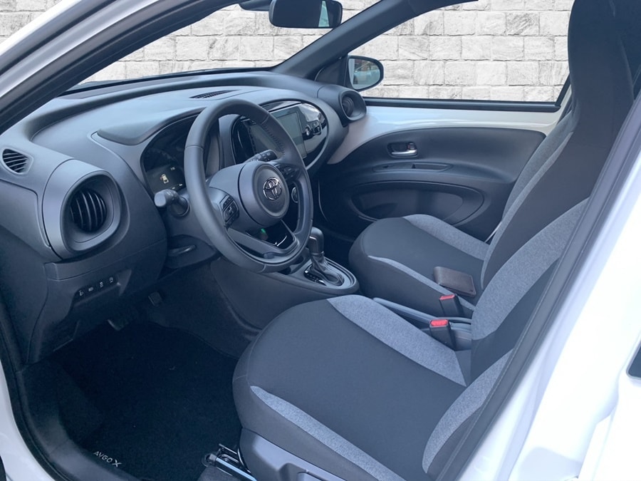 TOYOTA Aygo X 1.0 VVT-i Comfort CVT-image-4