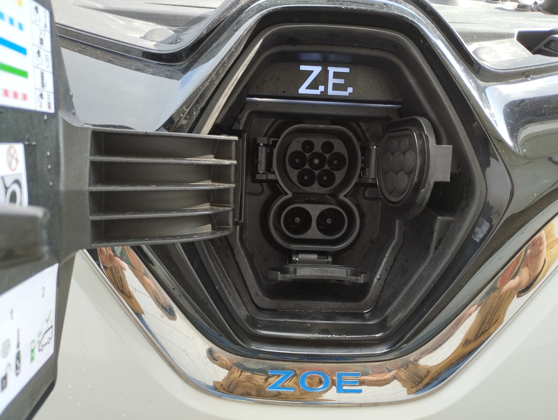 RENAULT Zoe Intens R135 (incl. Batterie)-image-3