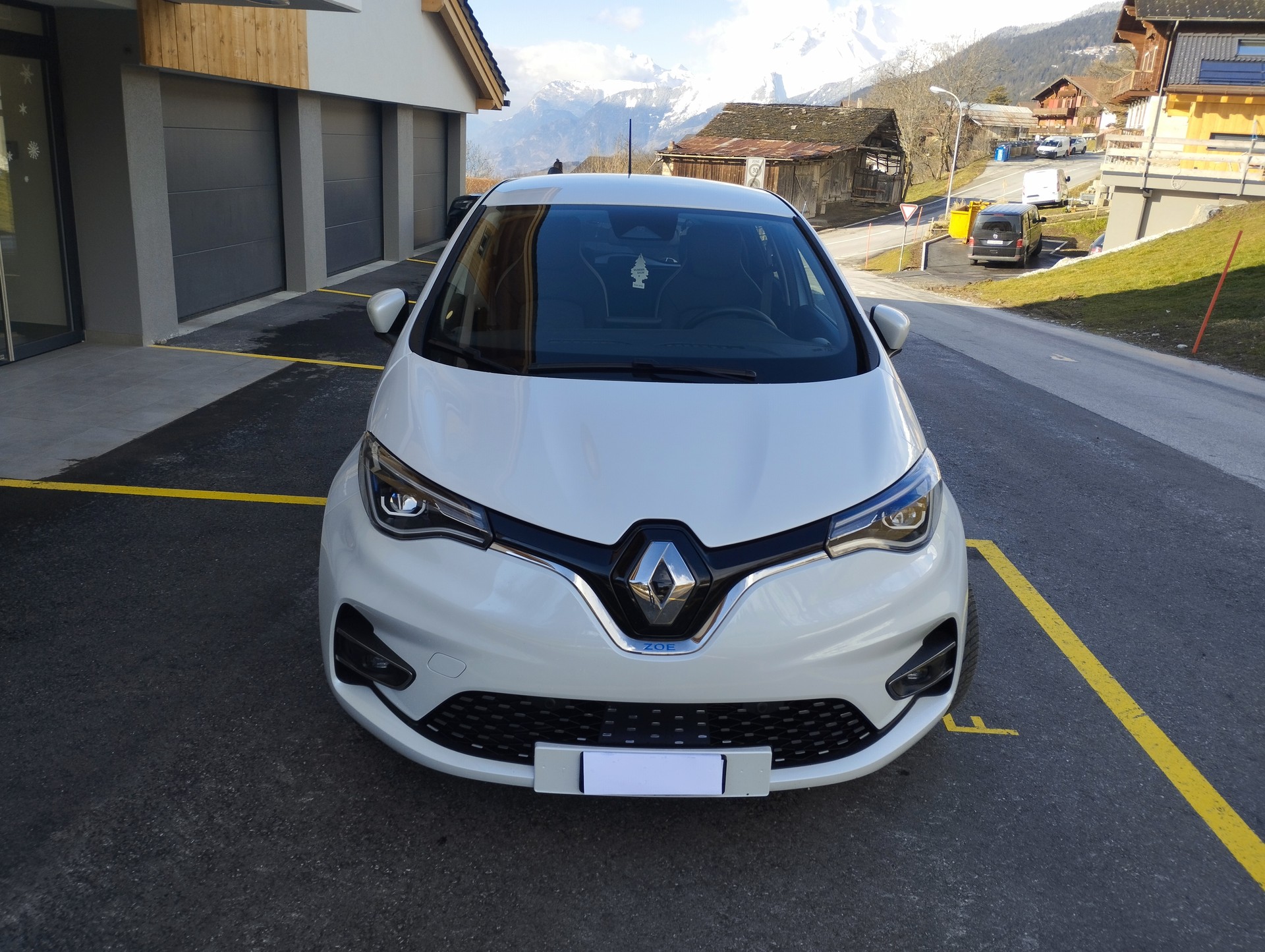 RENAULT Zoe Intens R135 (incl. Batterie)-image-1