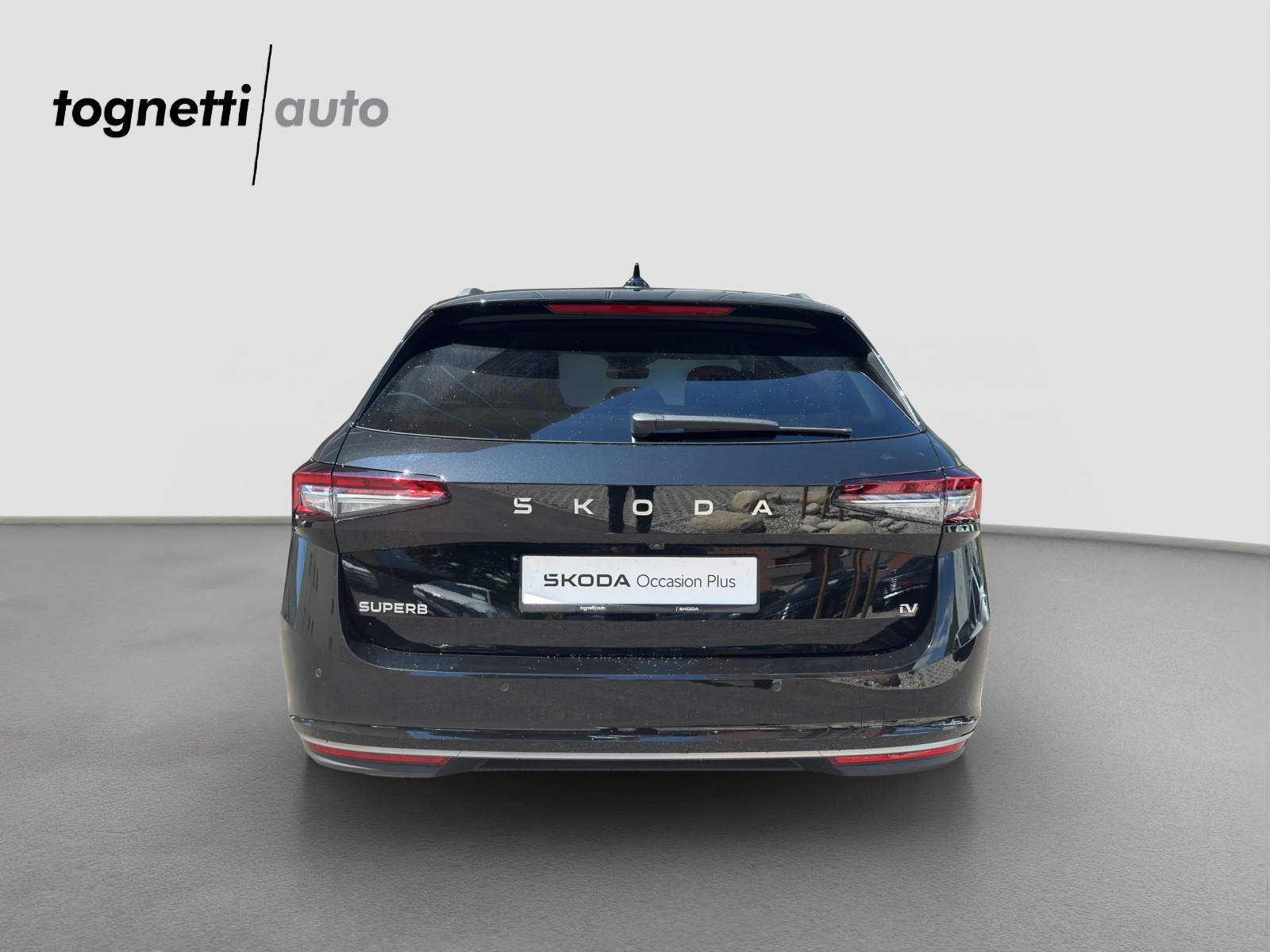 SKODA Superb Combi 1.5 TSI PHEV L&K DSG-image-4