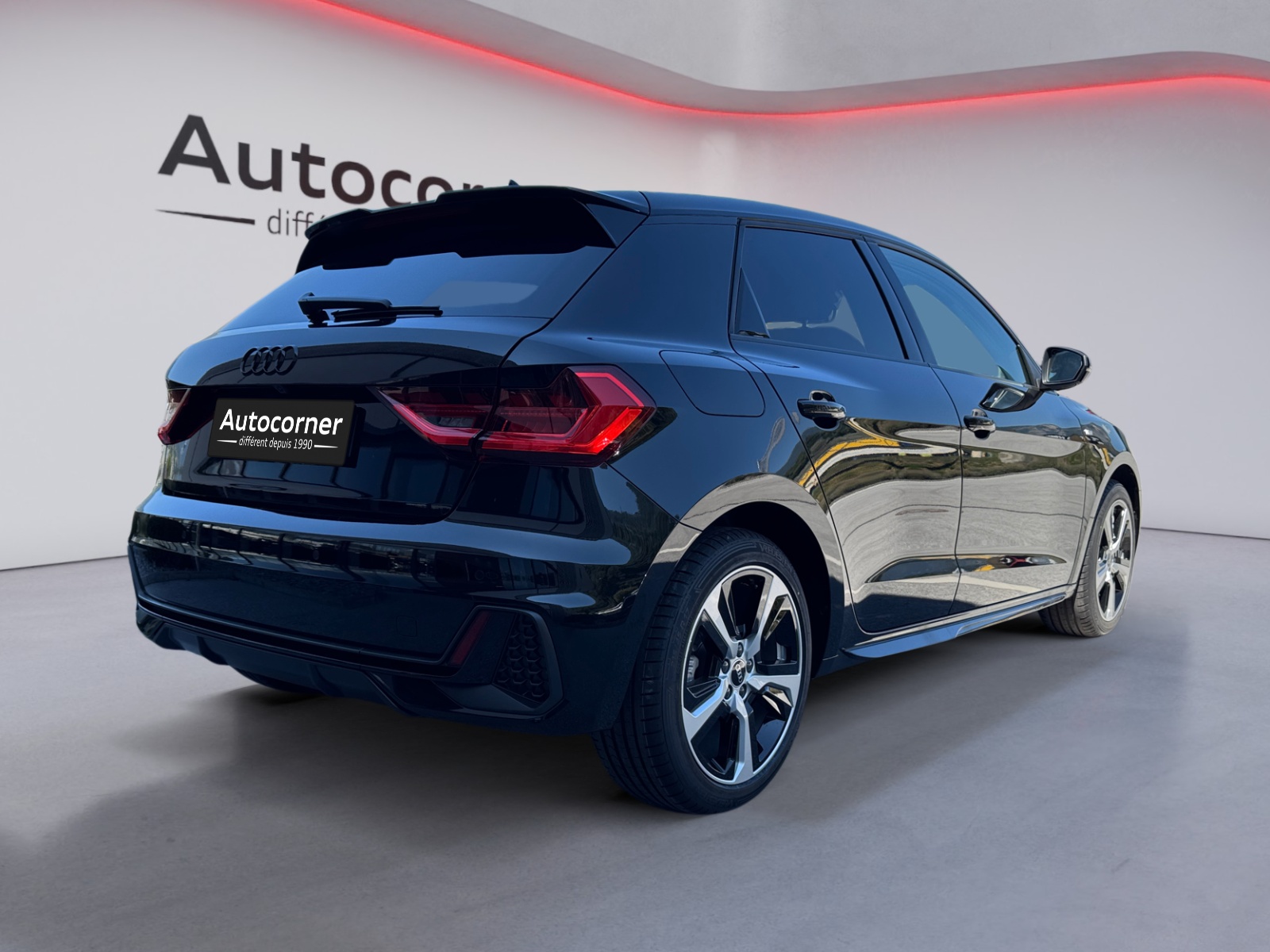 AUDI A1 Sportback 35 TFSI S Line S-tronic-image-4