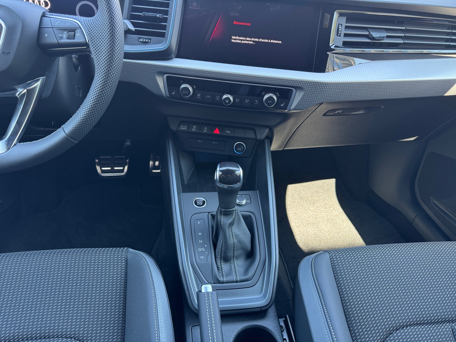 AUDI A1 Sportback 35 TFSI S Line S-tronic-image-10