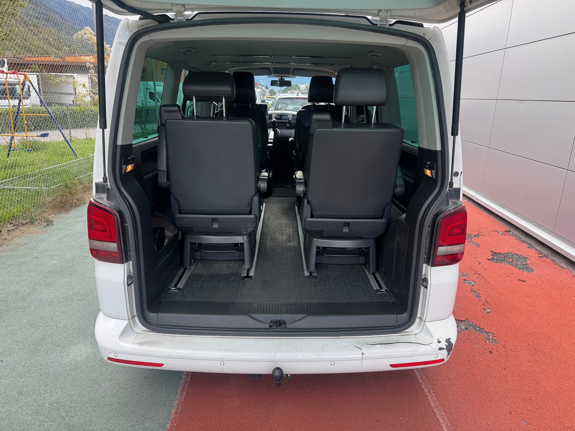 VW T5 Multivan 2.0 Bi-TDI CR Comfortline 4Motion DSG-image-11