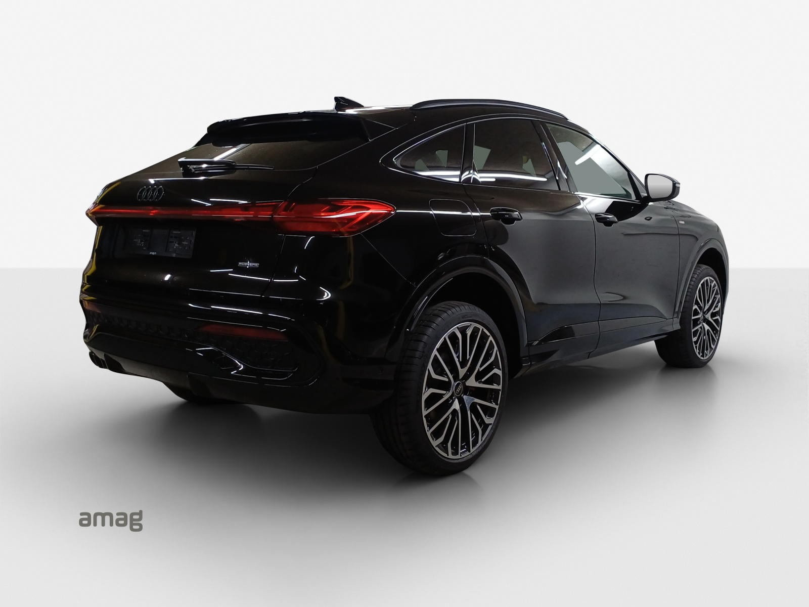 AUDI Q5 Sportback TDI quattro 150 kW S-tronic-image-4