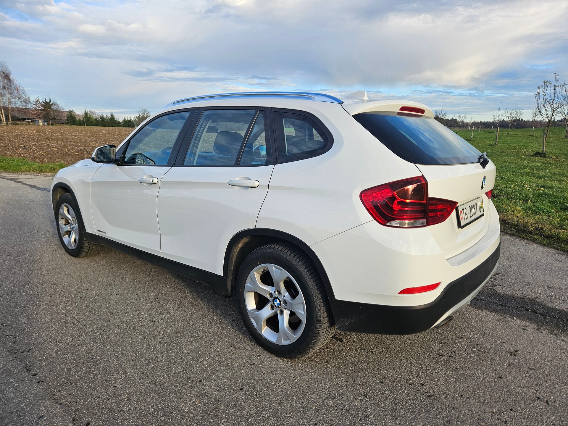 BMW X1 xDrive 18d Steptronic-image-9