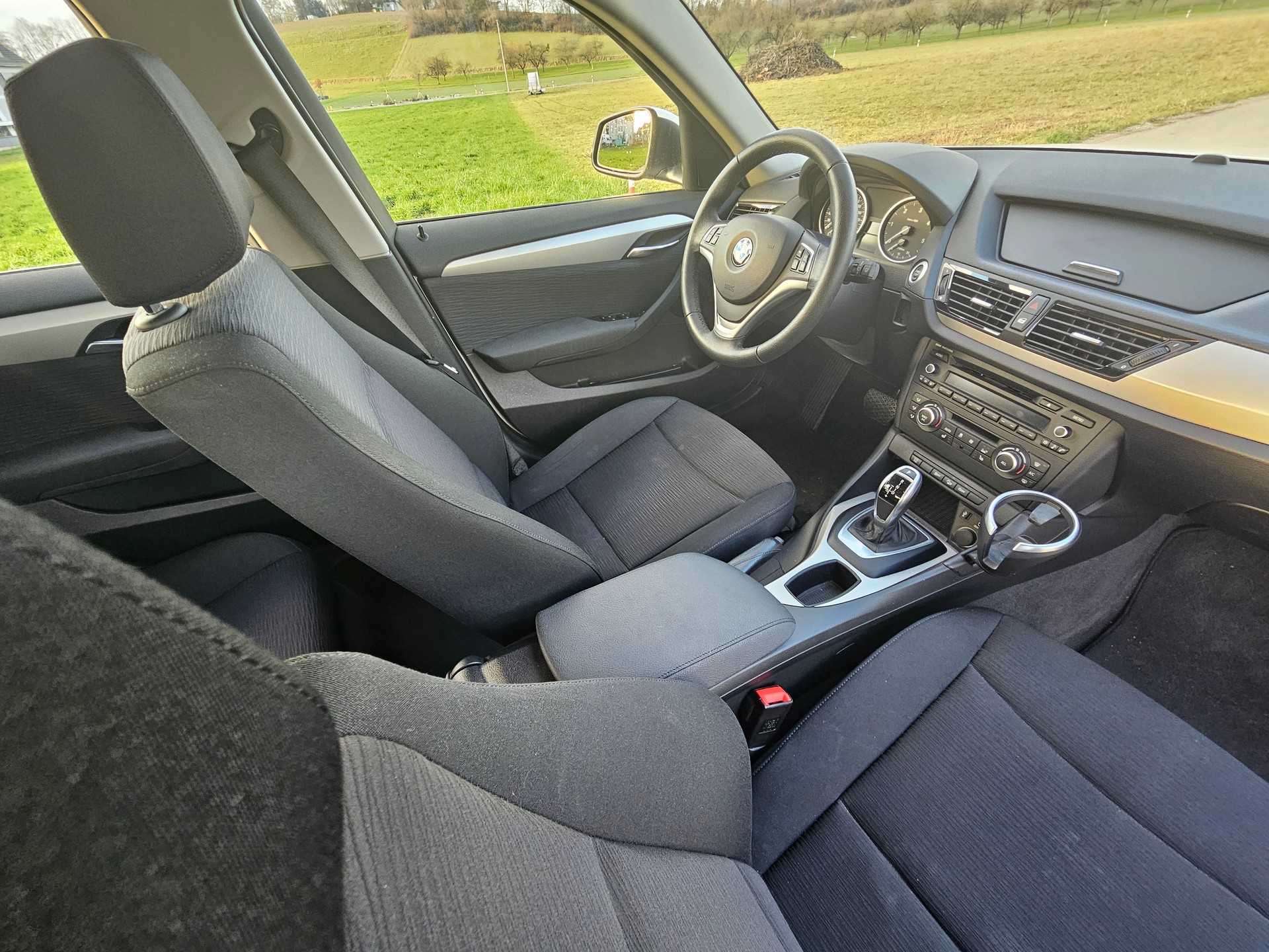 BMW X1 xDrive 18d Steptronic-image-12