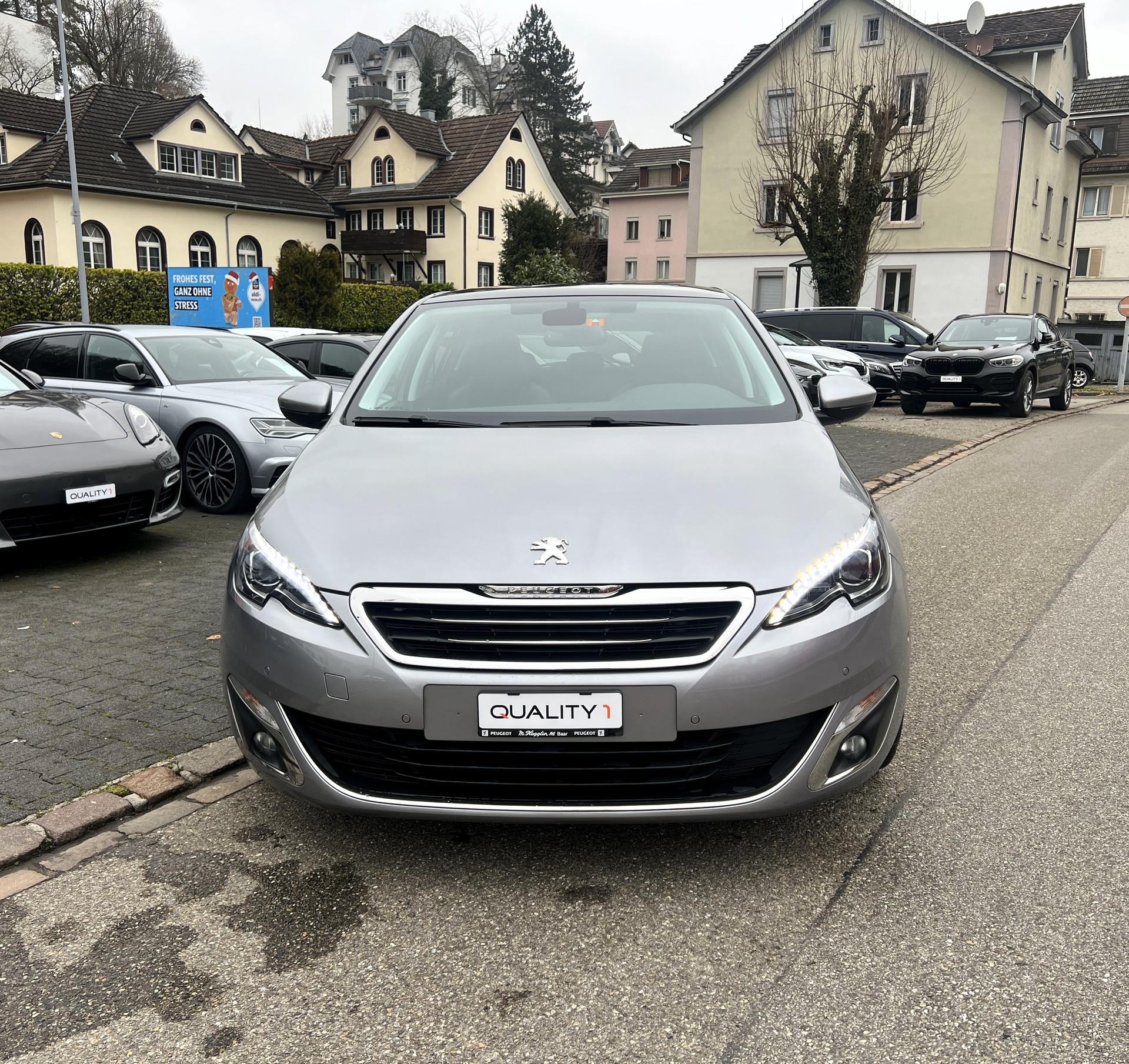 PEUGEOT 308 1.2 THP Style Automatic-image-6