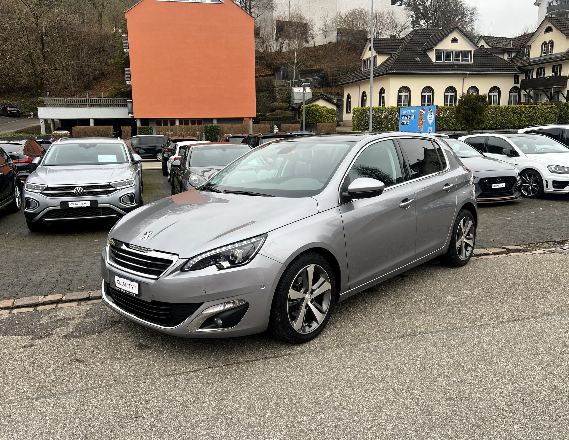 PEUGEOT 308 1.2 THP Style Automatic-image-0