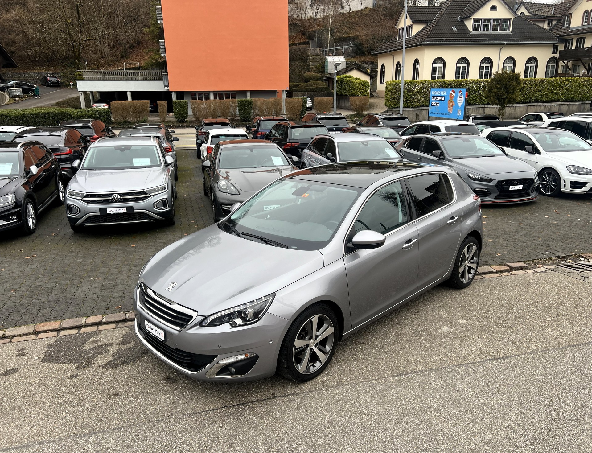 PEUGEOT 308 1.2 THP Style Automatic-image-9
