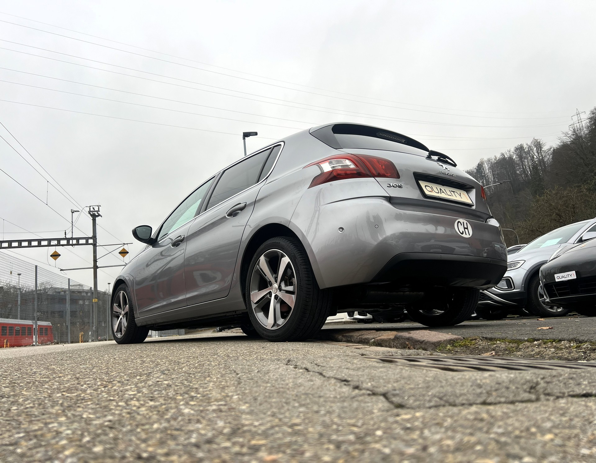 PEUGEOT 308 1.2 THP Style Automatic-image-8