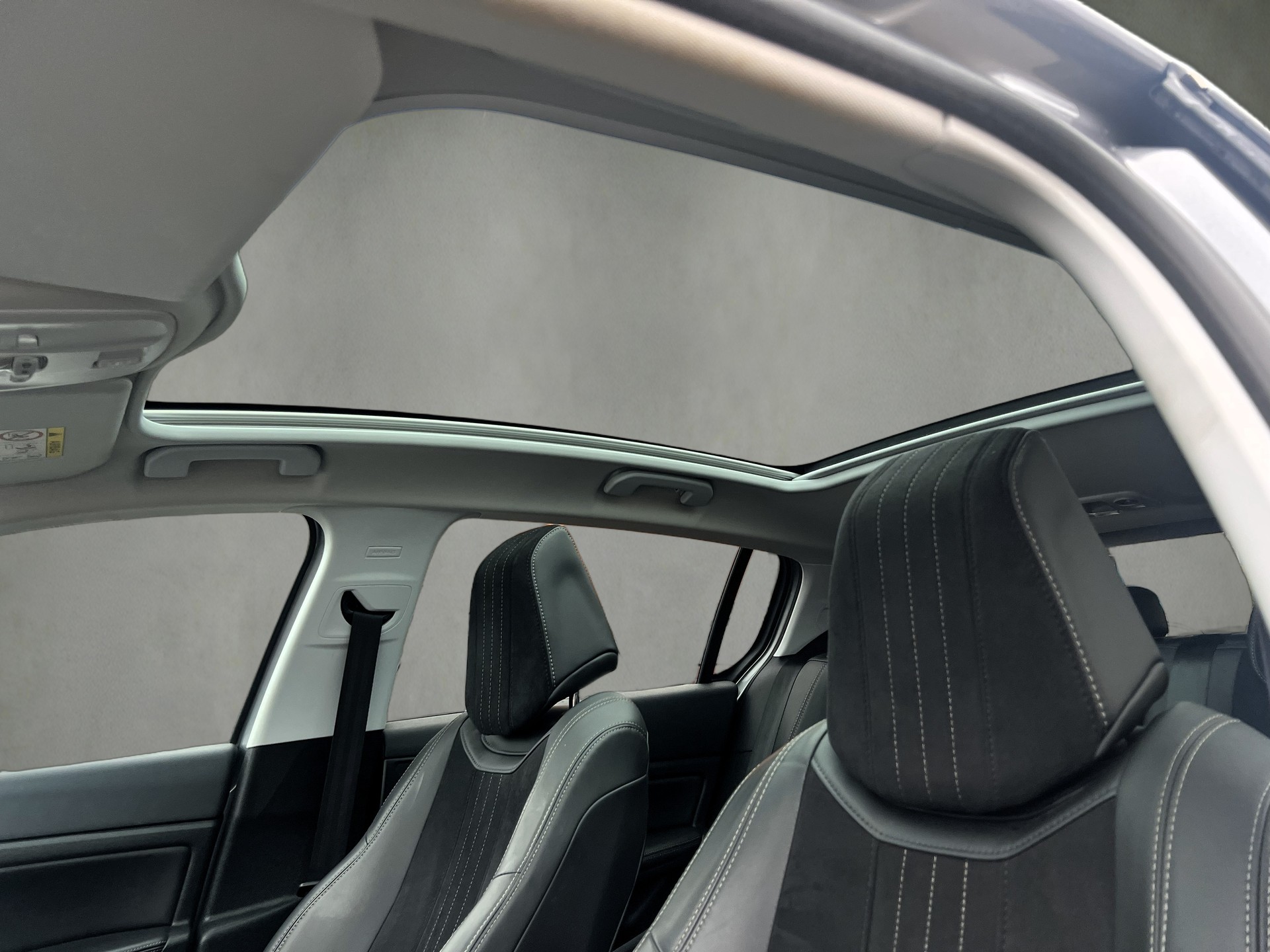 PEUGEOT 308 1.2 THP Style Automatic-image-18
