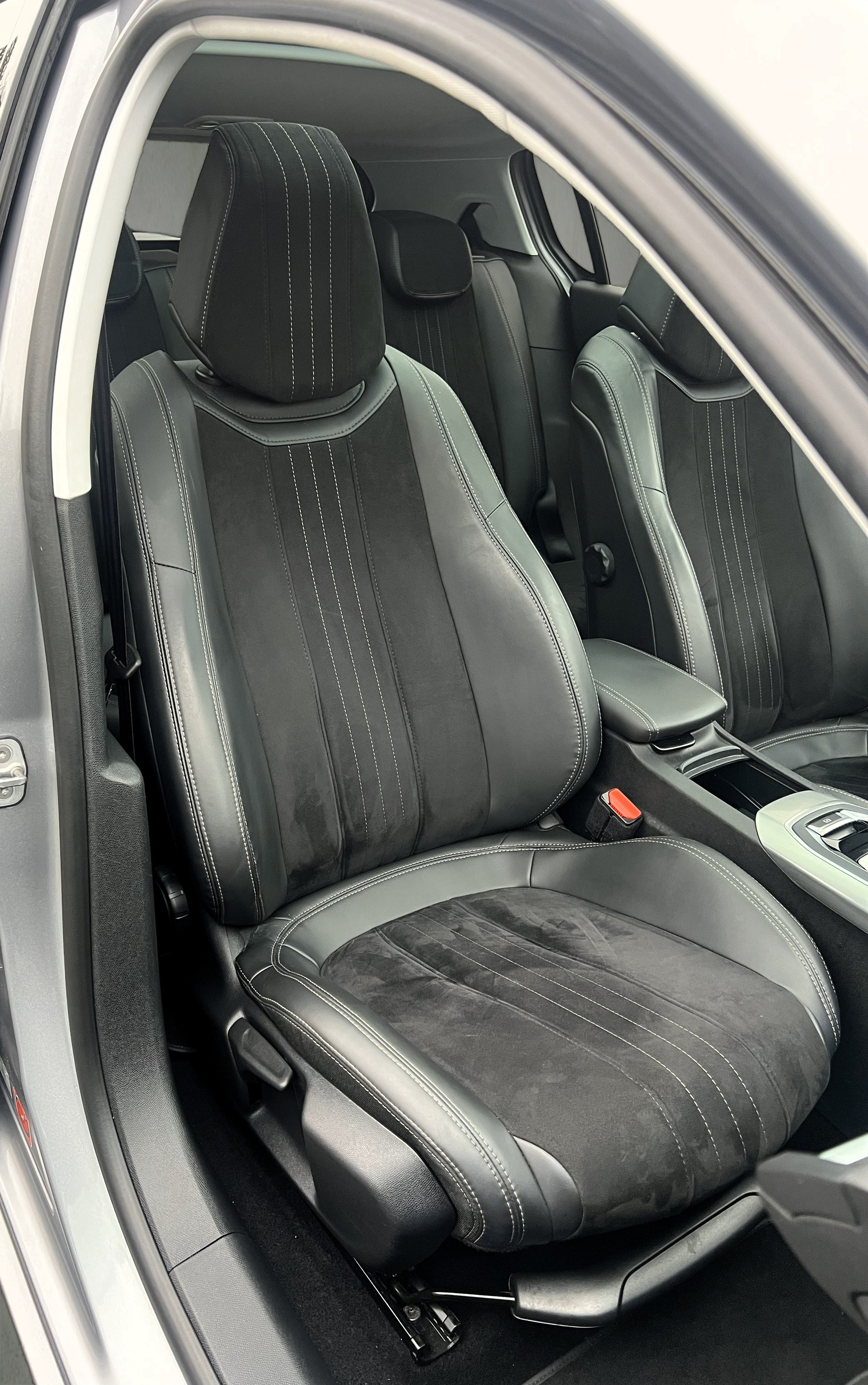 PEUGEOT 308 1.2 THP Style Automatic-image-14