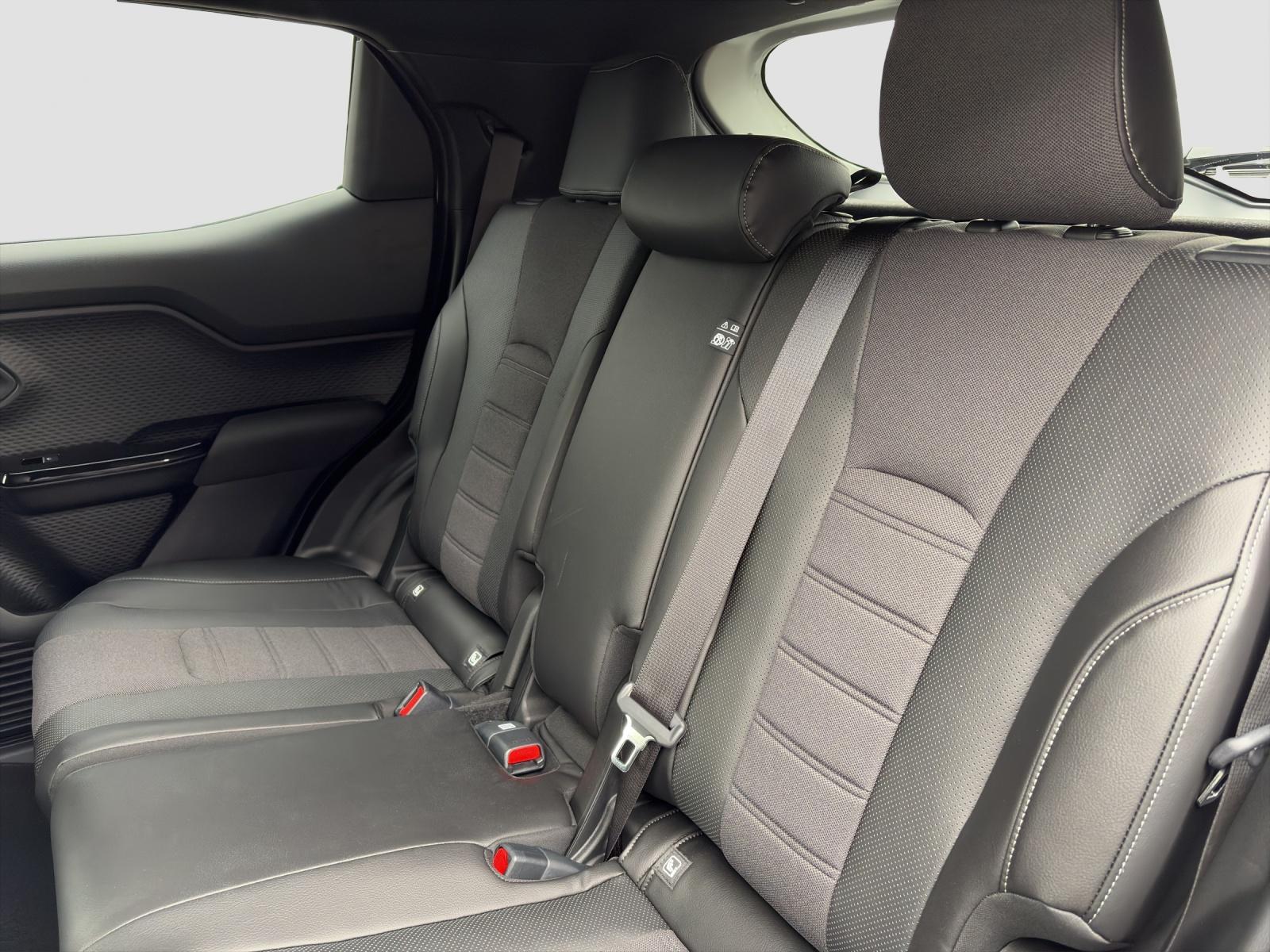 TOYOTA Urban Cruiser Premium AWD-image-10