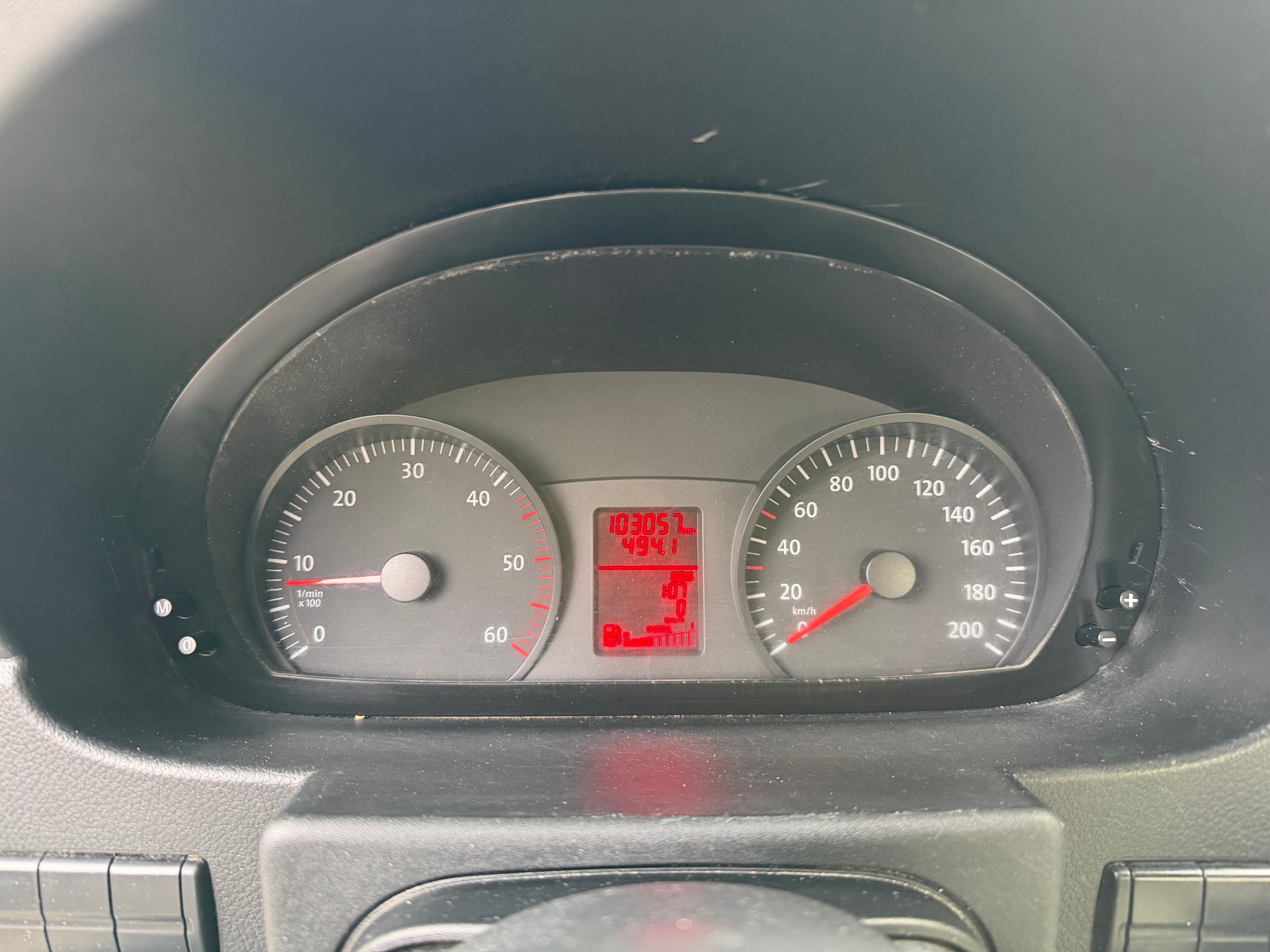 VW Crafter 35 2.5 BlueTDI 136 PS A-image-9