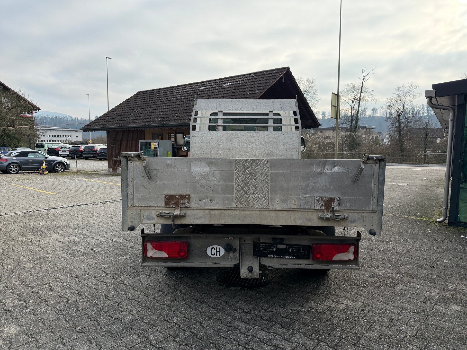VW Crafter 35 2.5 BlueTDI 136 PS A-image-3