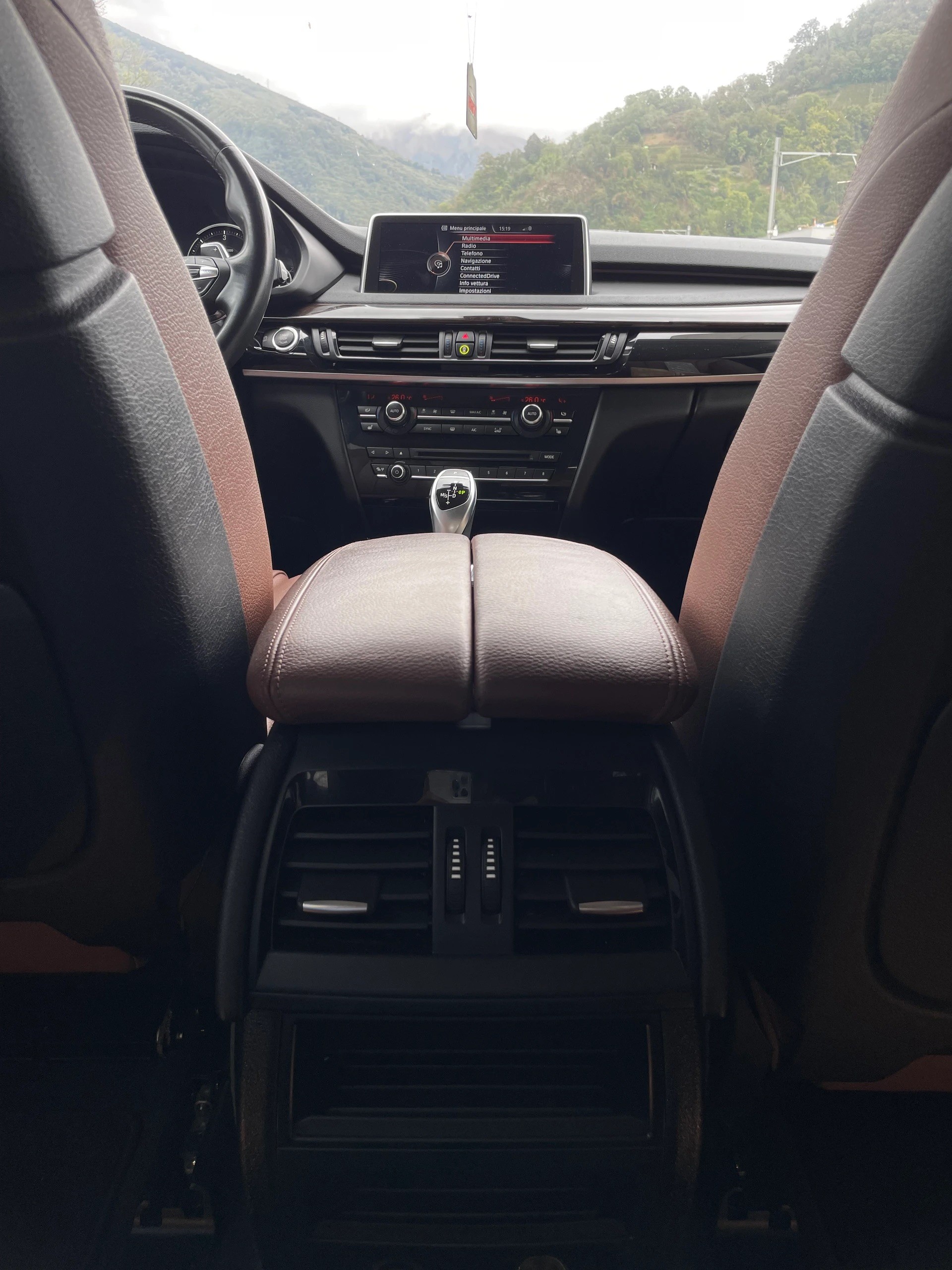 BMW X5 xDrive 40d Steptronic-image-13