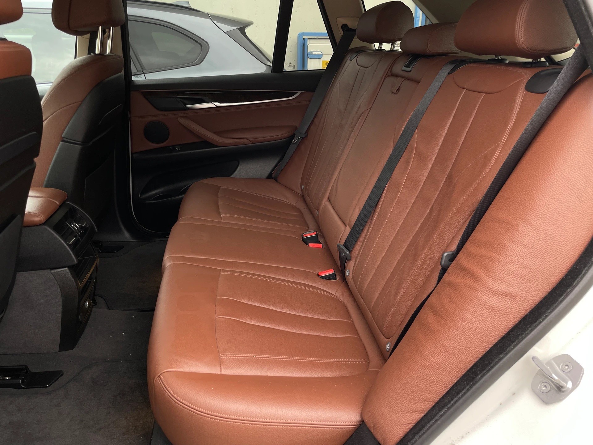 BMW X5 xDrive 40d Steptronic-image-14