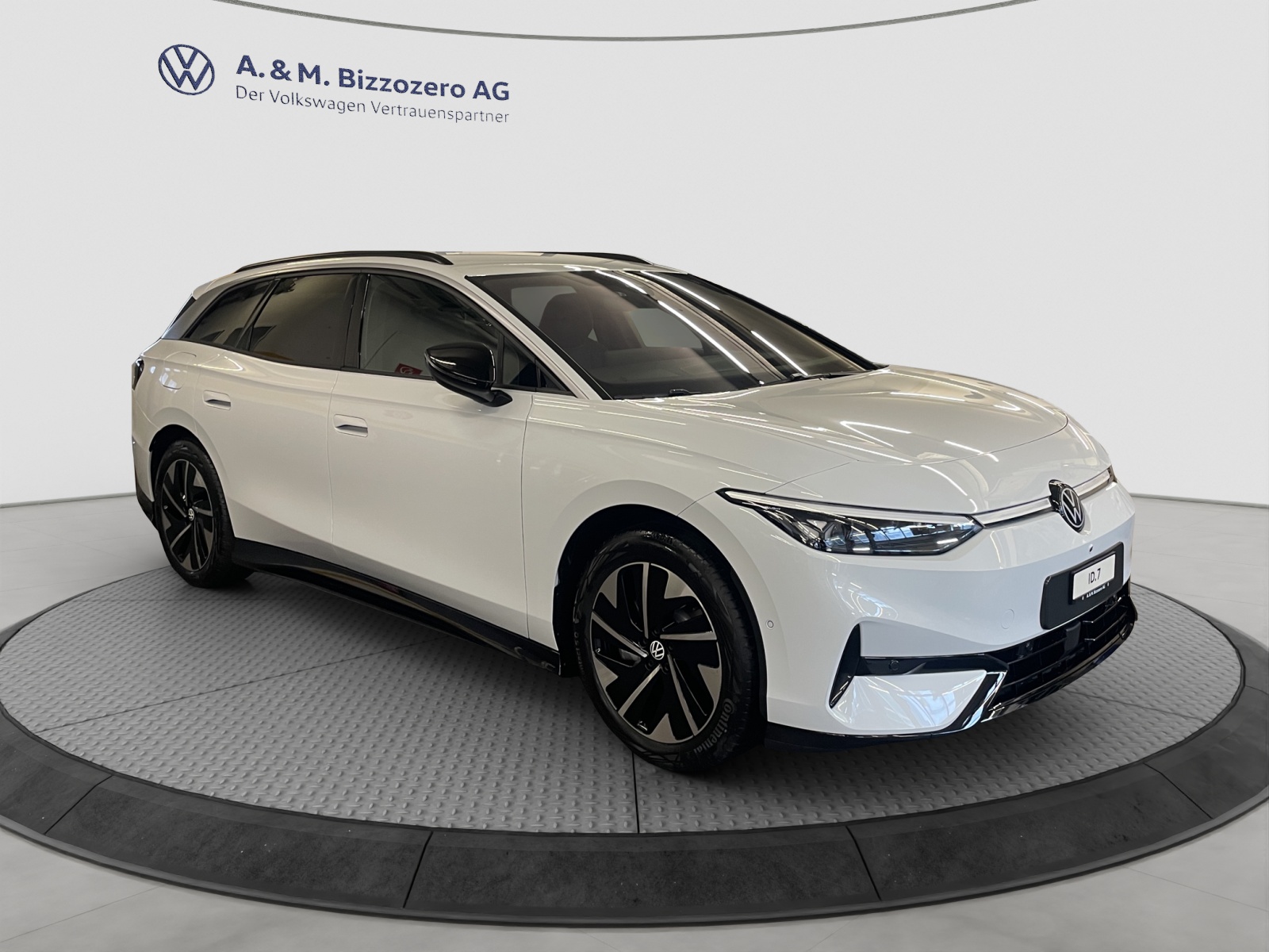 VW ID.7 Tourer Pro 77 kWh United-image-6