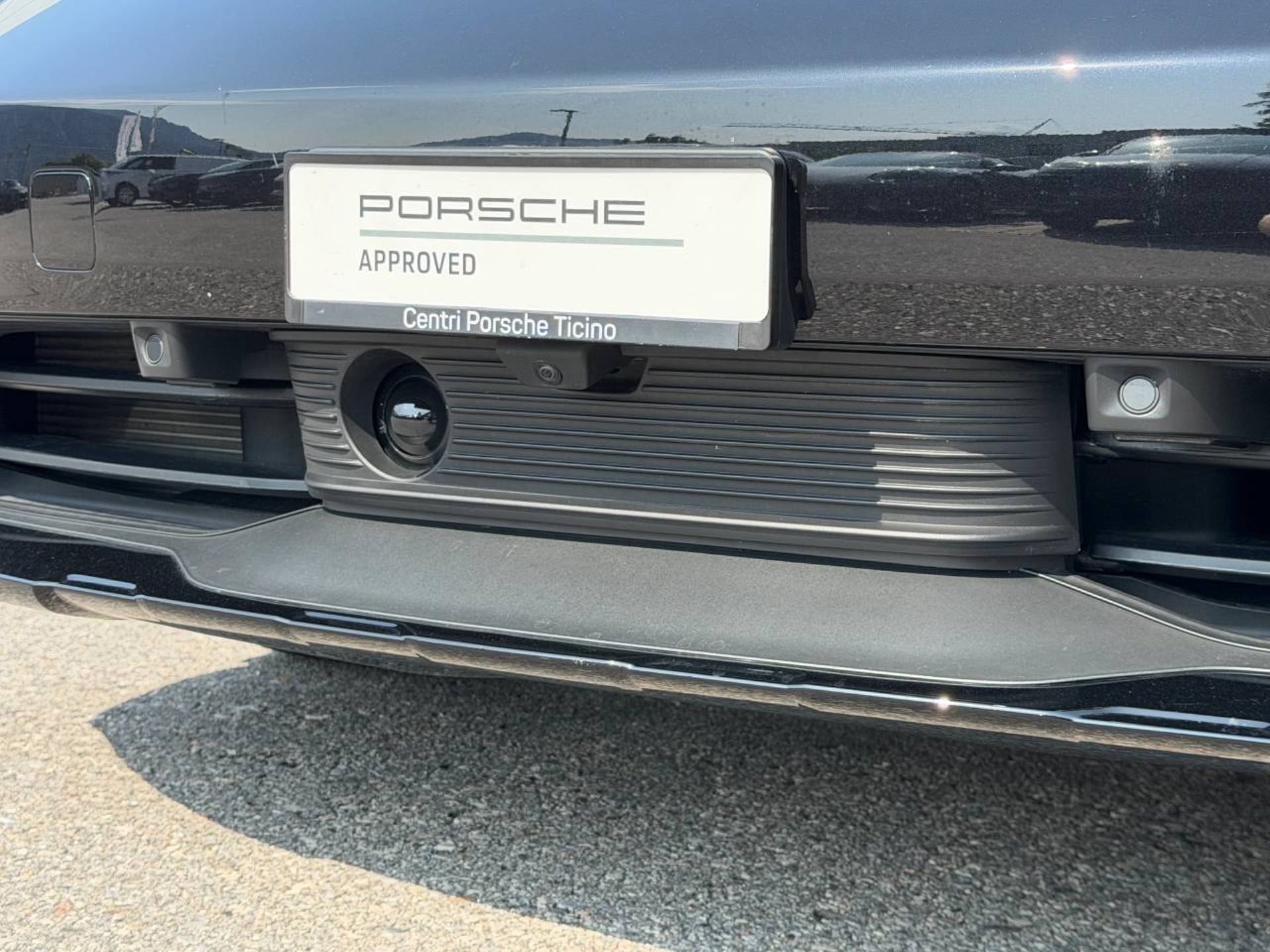 PORSCHE Taycan 4 Cross Turismo-image-14