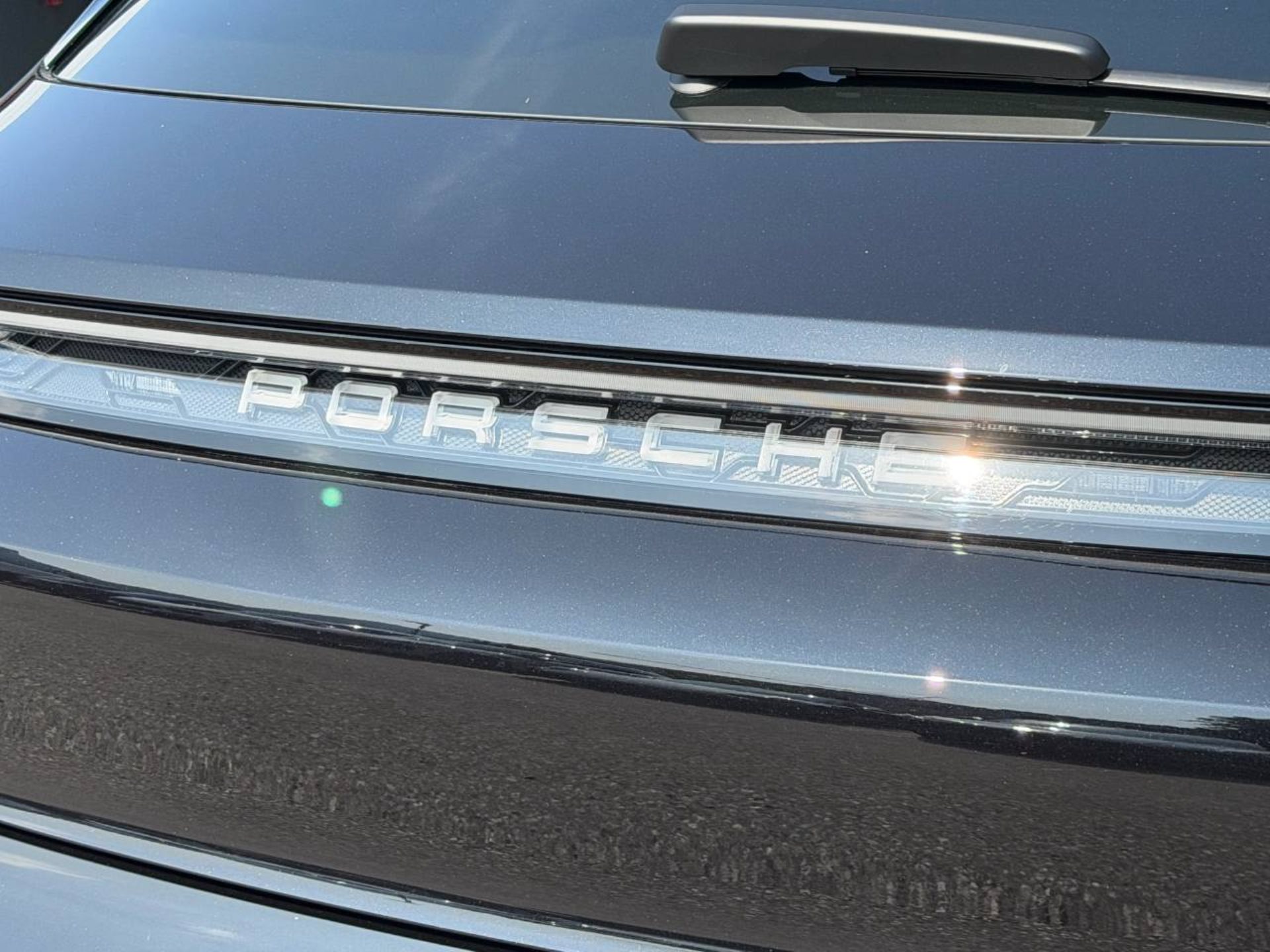 PORSCHE Taycan 4 Cross Turismo-image-12