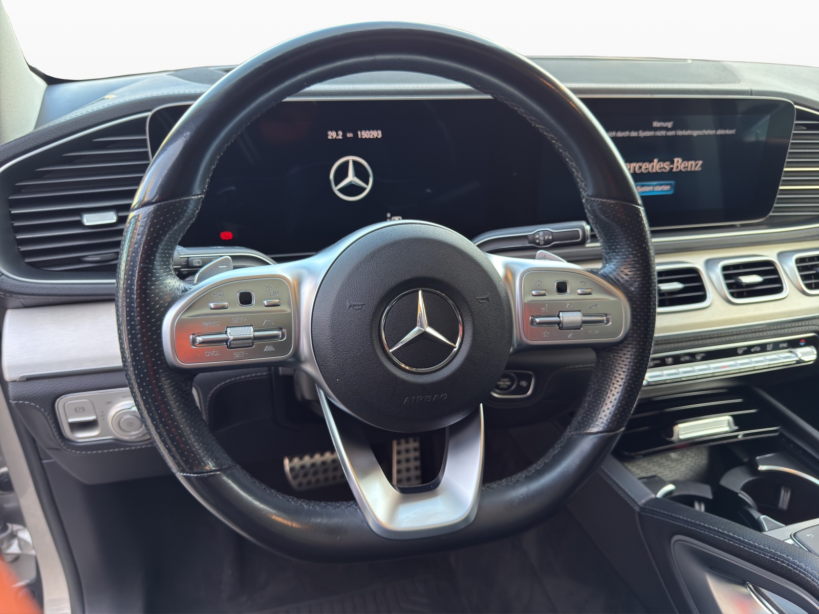 MERCEDES-BENZ GLE 300 d 4Matic AMG Line 9G-Tronic-image-10
