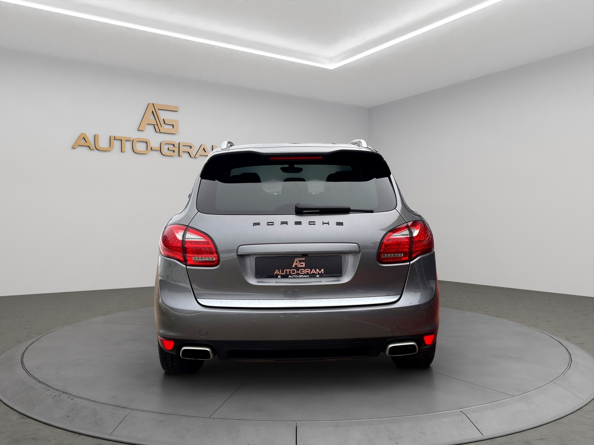 PORSCHE Cayenne S-image-3