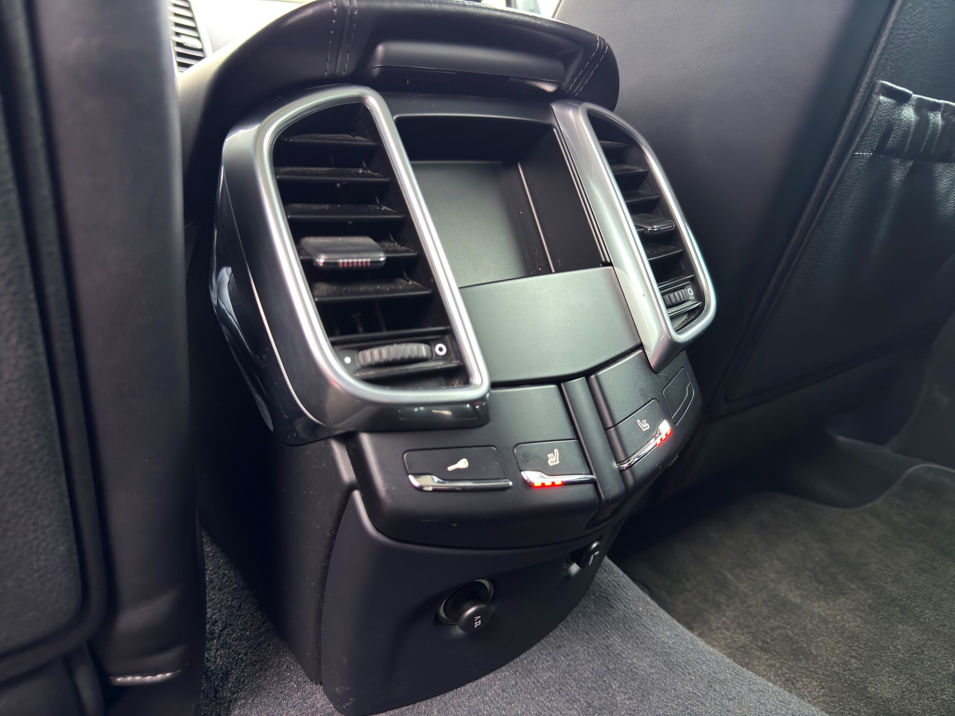 PORSCHE Cayenne S-image-20