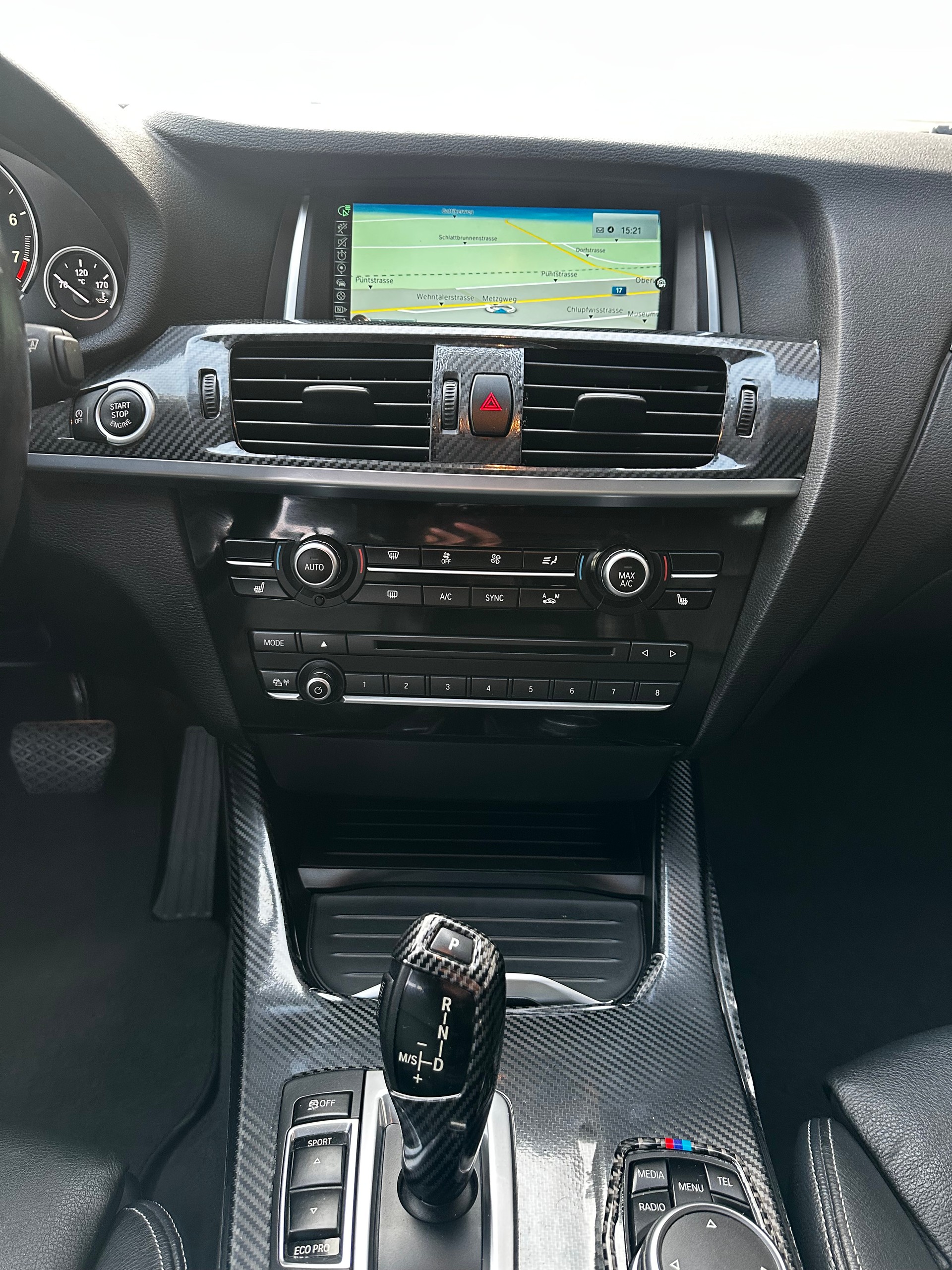 BMW X4 xDrive 20i M-Sportpaket Steptronic-image-8