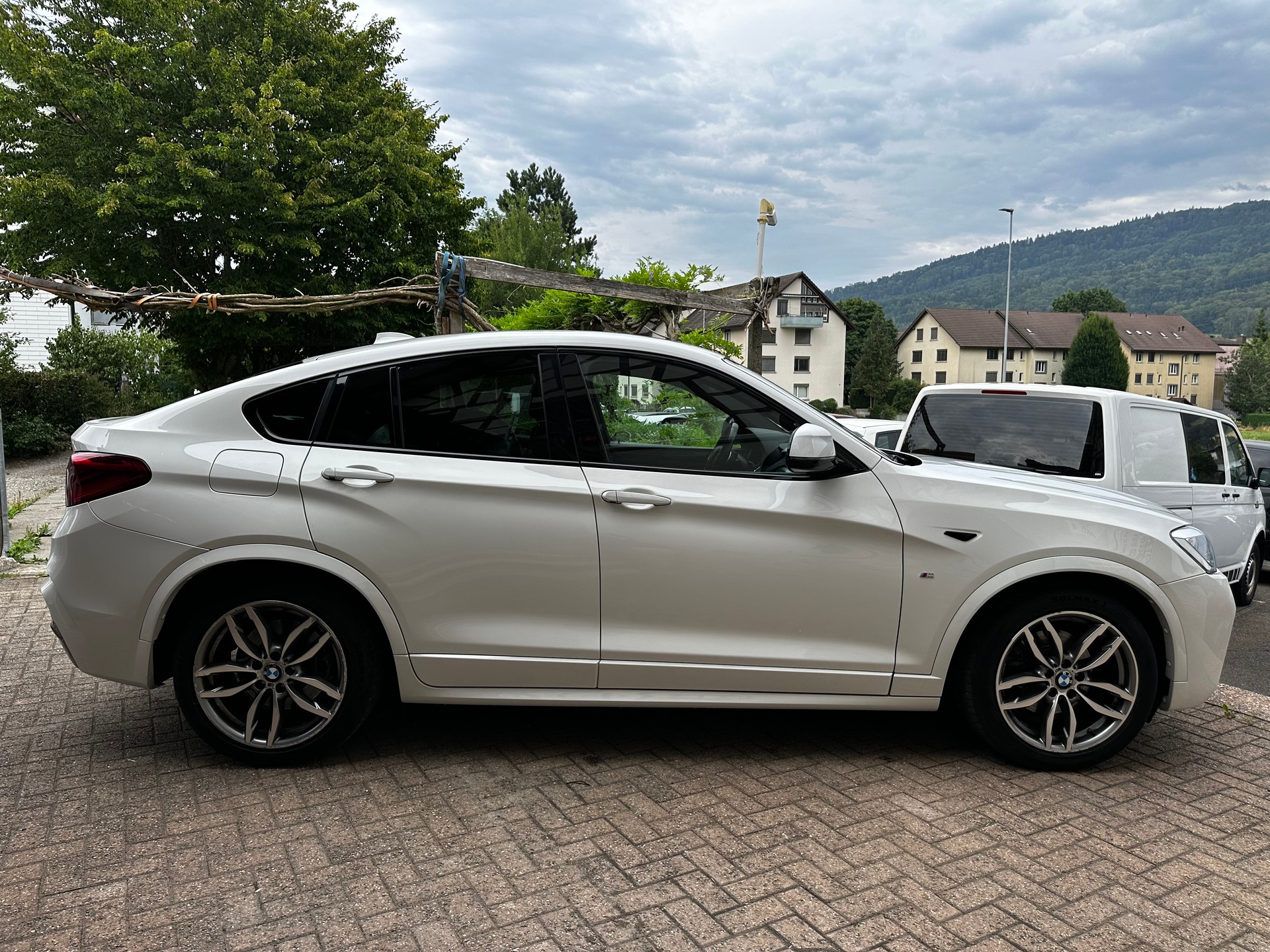 BMW X4 xDrive 20i M-Sportpaket Steptronic-image-4