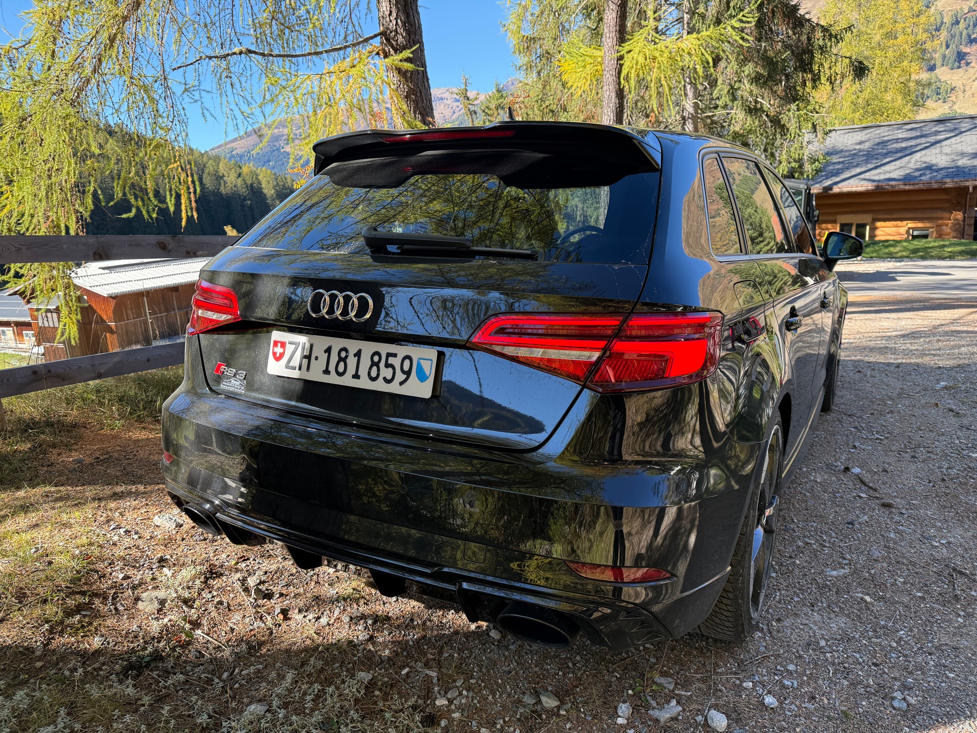 AUDI RS3 Sportback APR 2.5 TSI quattro S-tronic-image-2