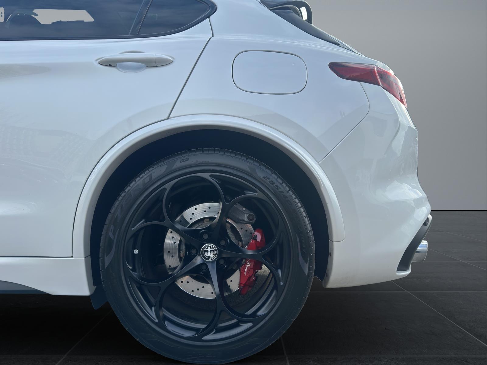 ALFA ROMEO Stelvio 2.9 V6 Quadrifoglio Q4 Automatic-image-16