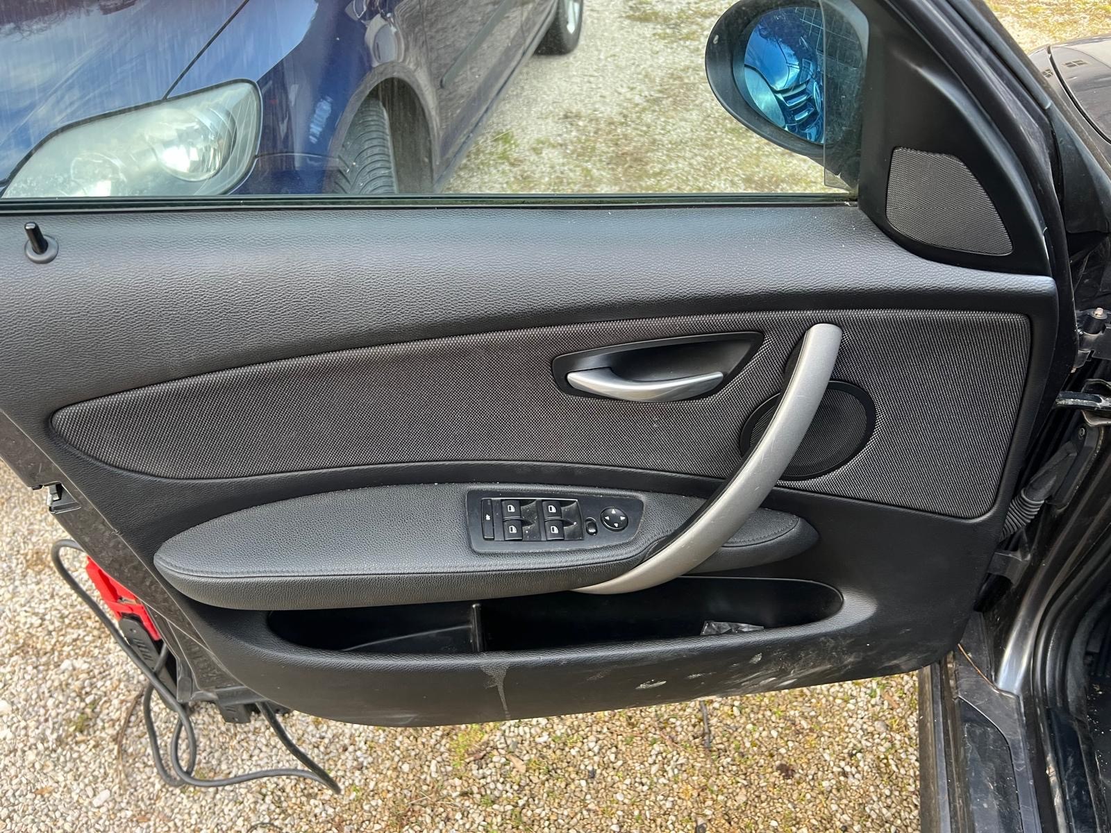 BMW 118d-image-6