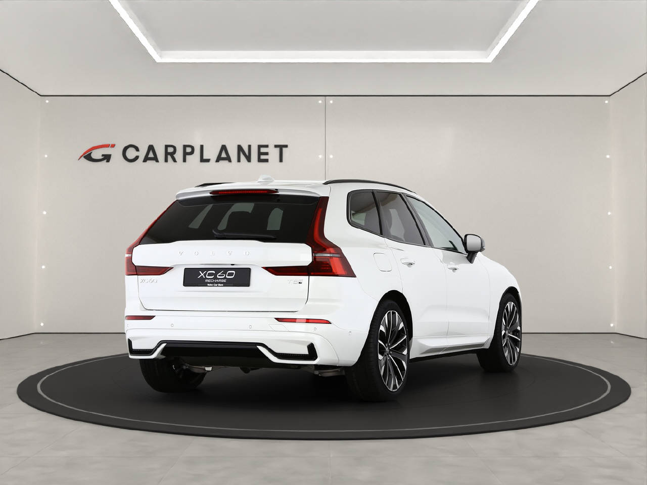 VOLVO XC60 2.0 T8 TE Ultra Dark eAWD-image-1
