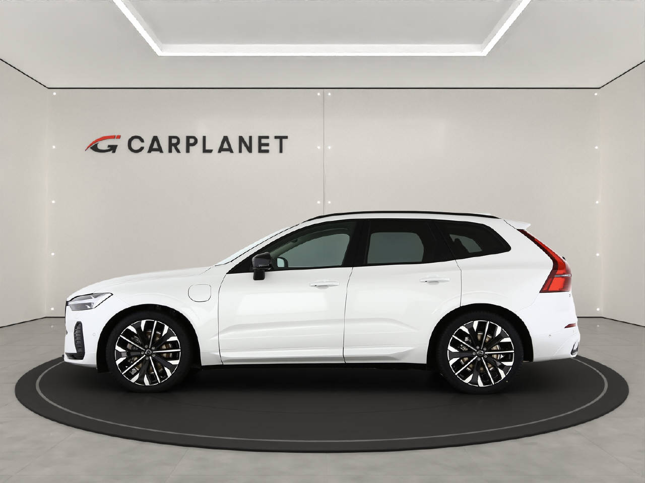 VOLVO XC60 2.0 T8 TE Ultra Dark eAWD-image-2