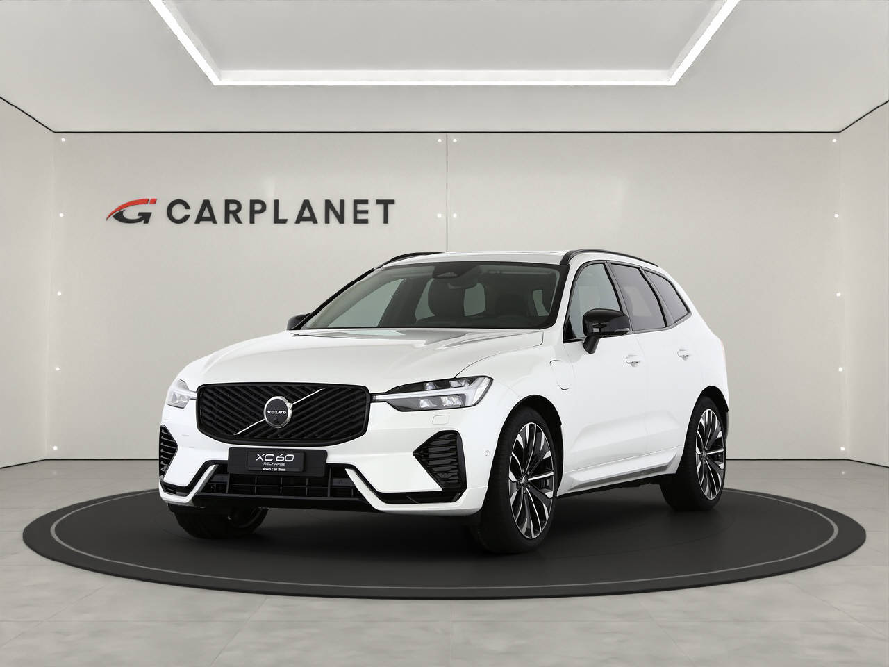 VOLVO XC60 2.0 T8 TE Ultra Dark eAWD-image-0