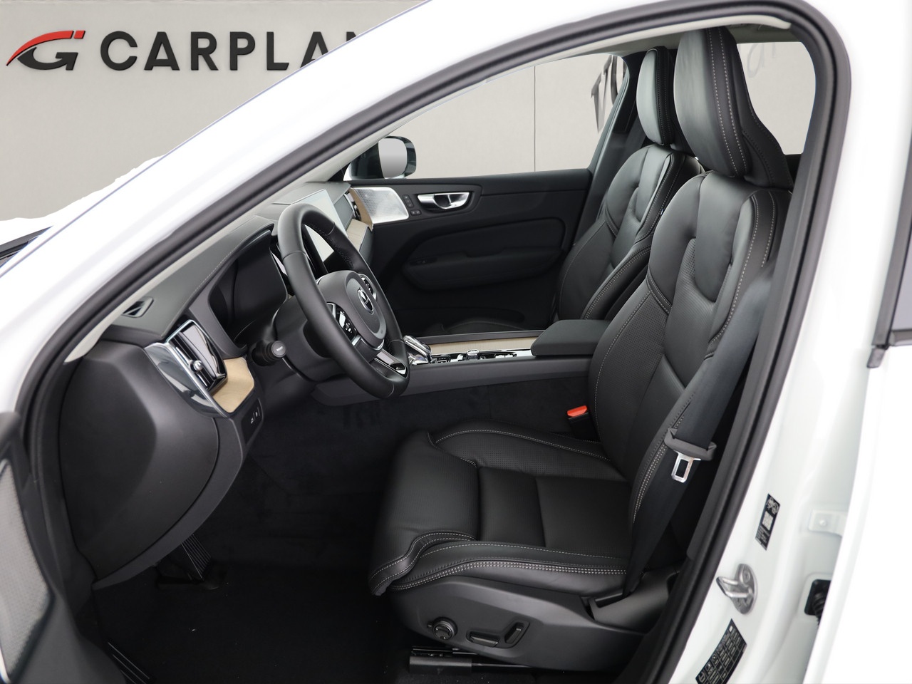 VOLVO XC60 2.0 T8 TE Ultra Dark eAWD-image-6