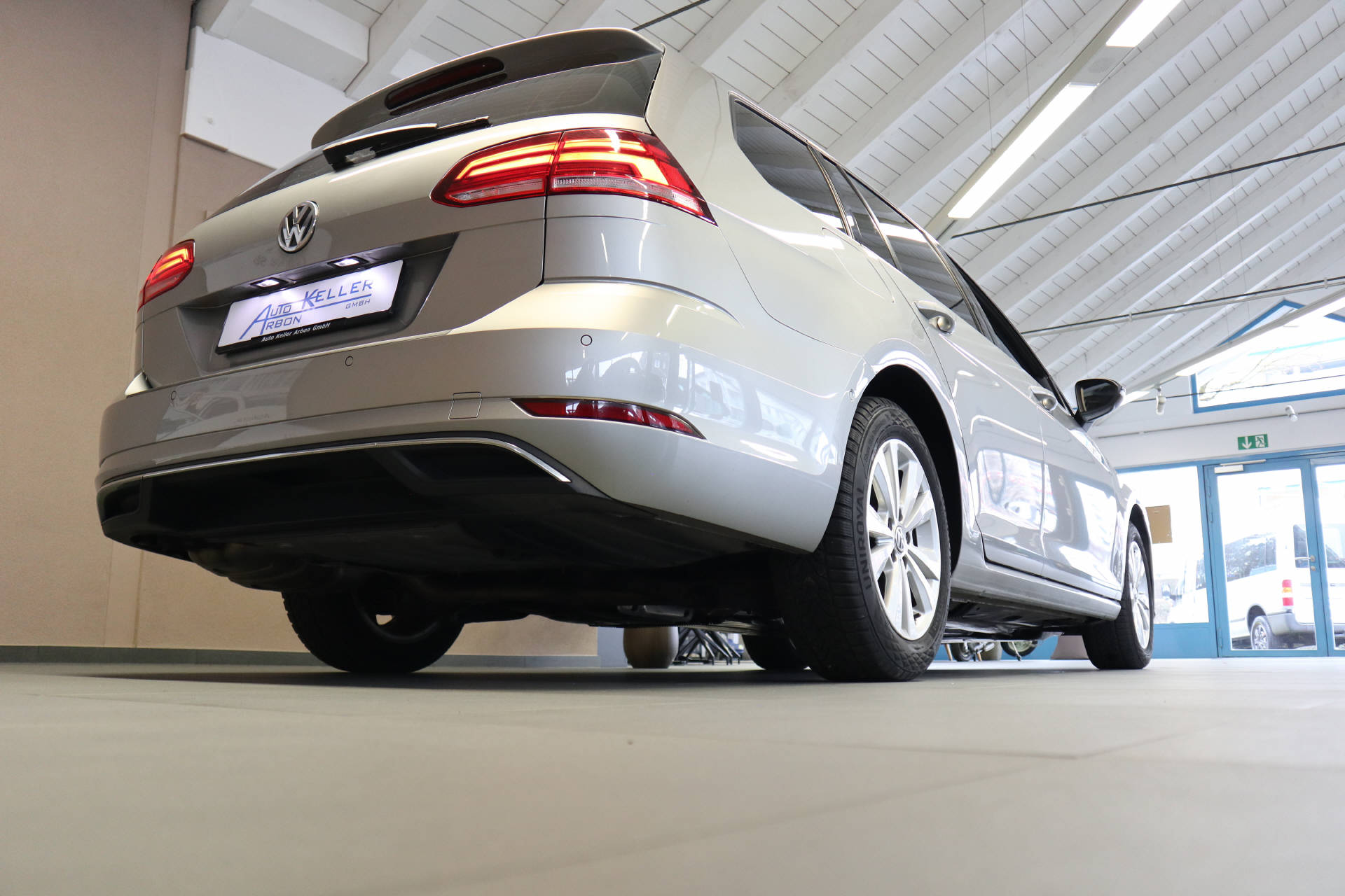 VW Golf VII Variant 2.0 TDI Comfortline DSG 4m-image-5