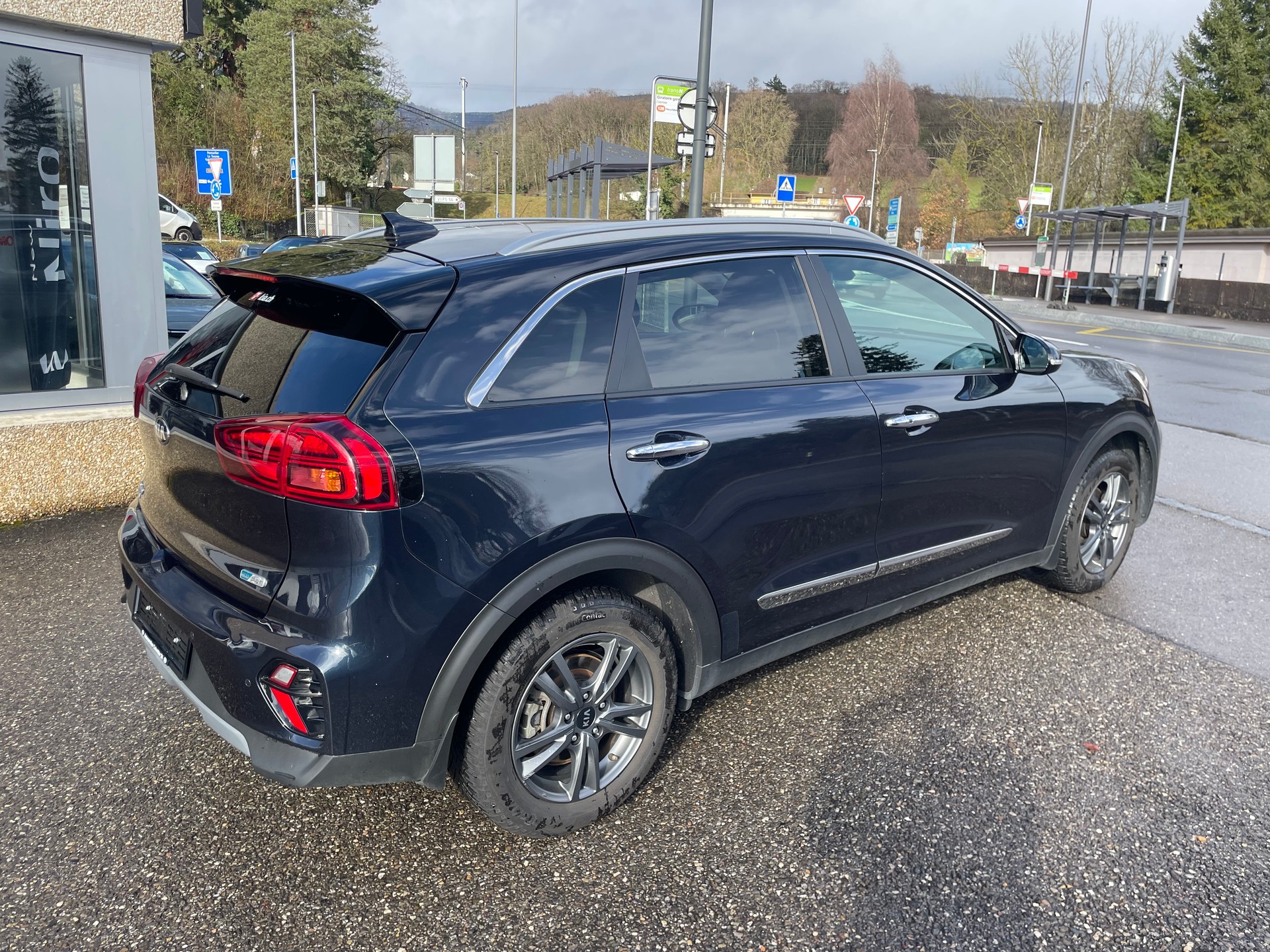 KIA Niro 1.6GDi Plug-in Hybrid DCT-image-2