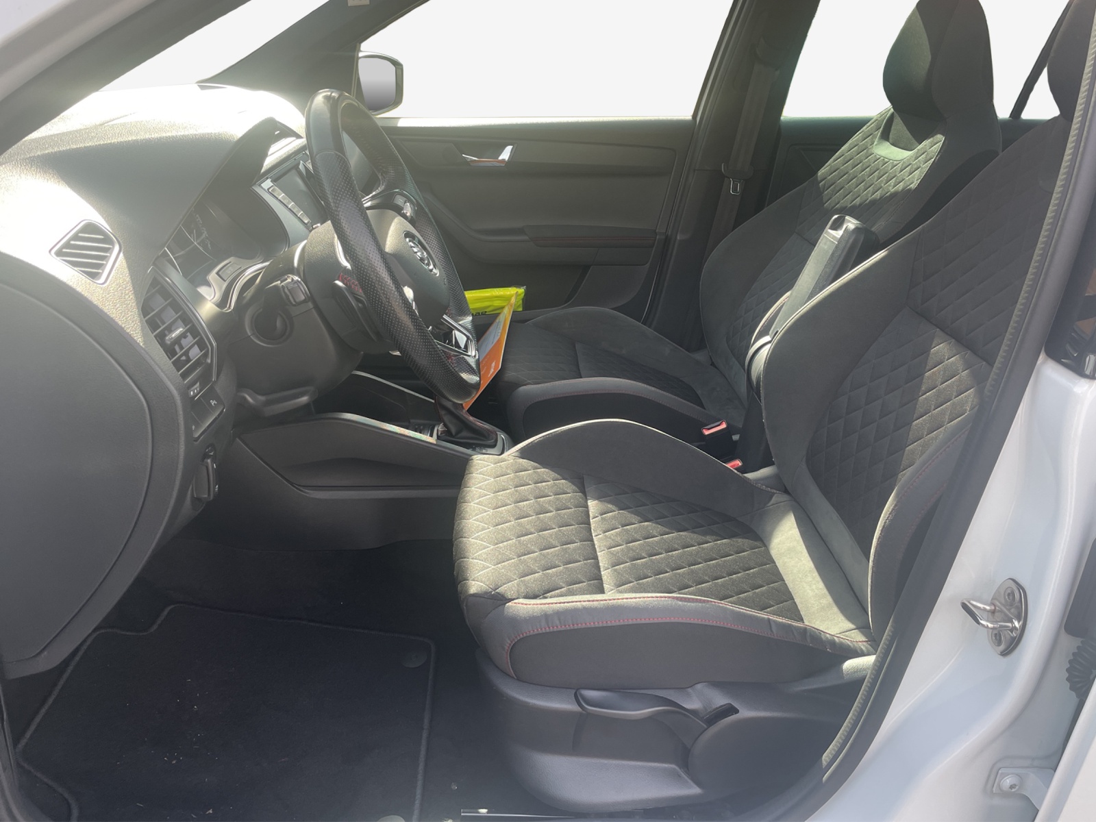 SKODA Fabia 1.0 TSI Monte Carlo DSG-image-7