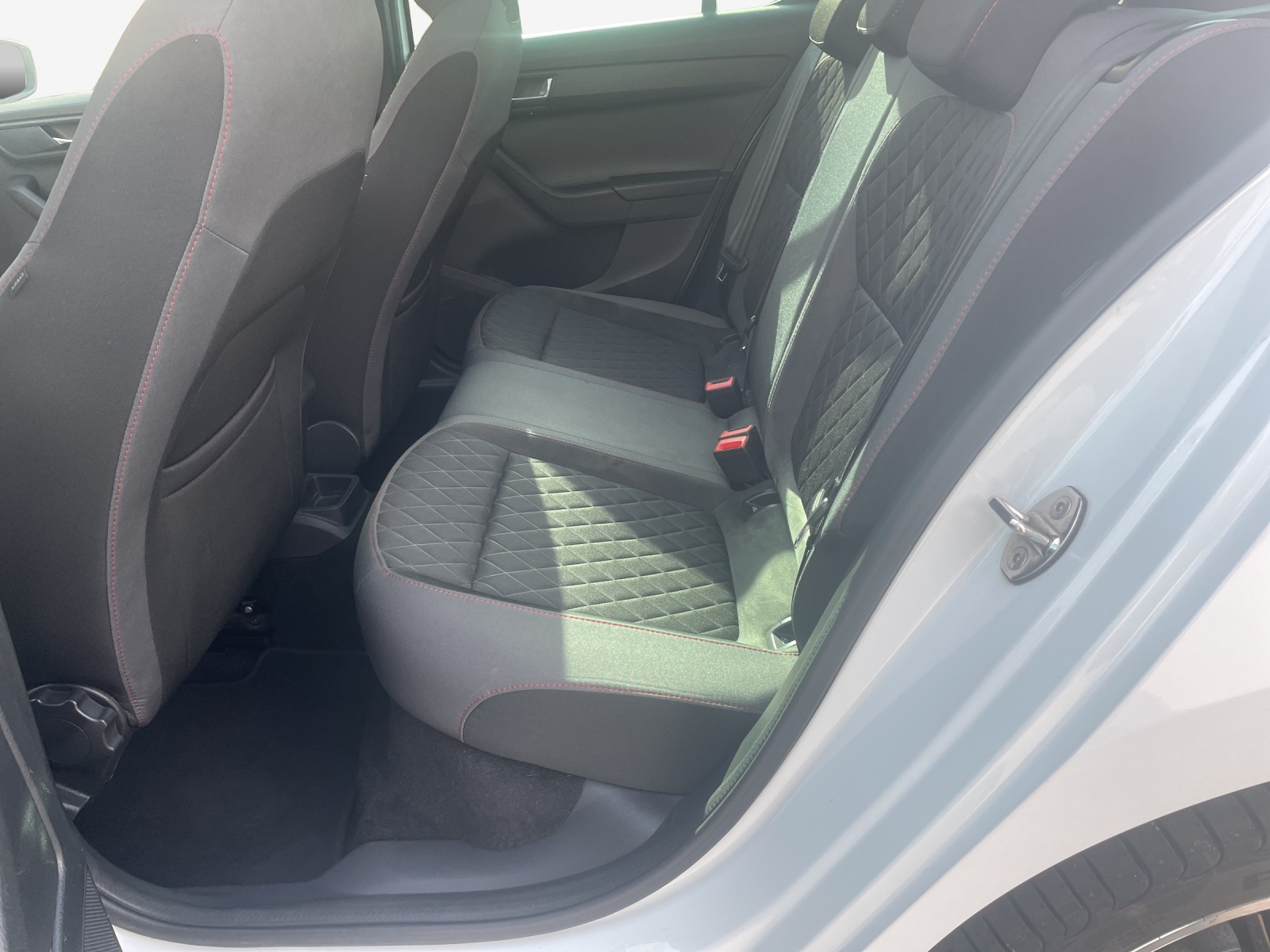SKODA Fabia 1.0 TSI Monte Carlo DSG-image-11
