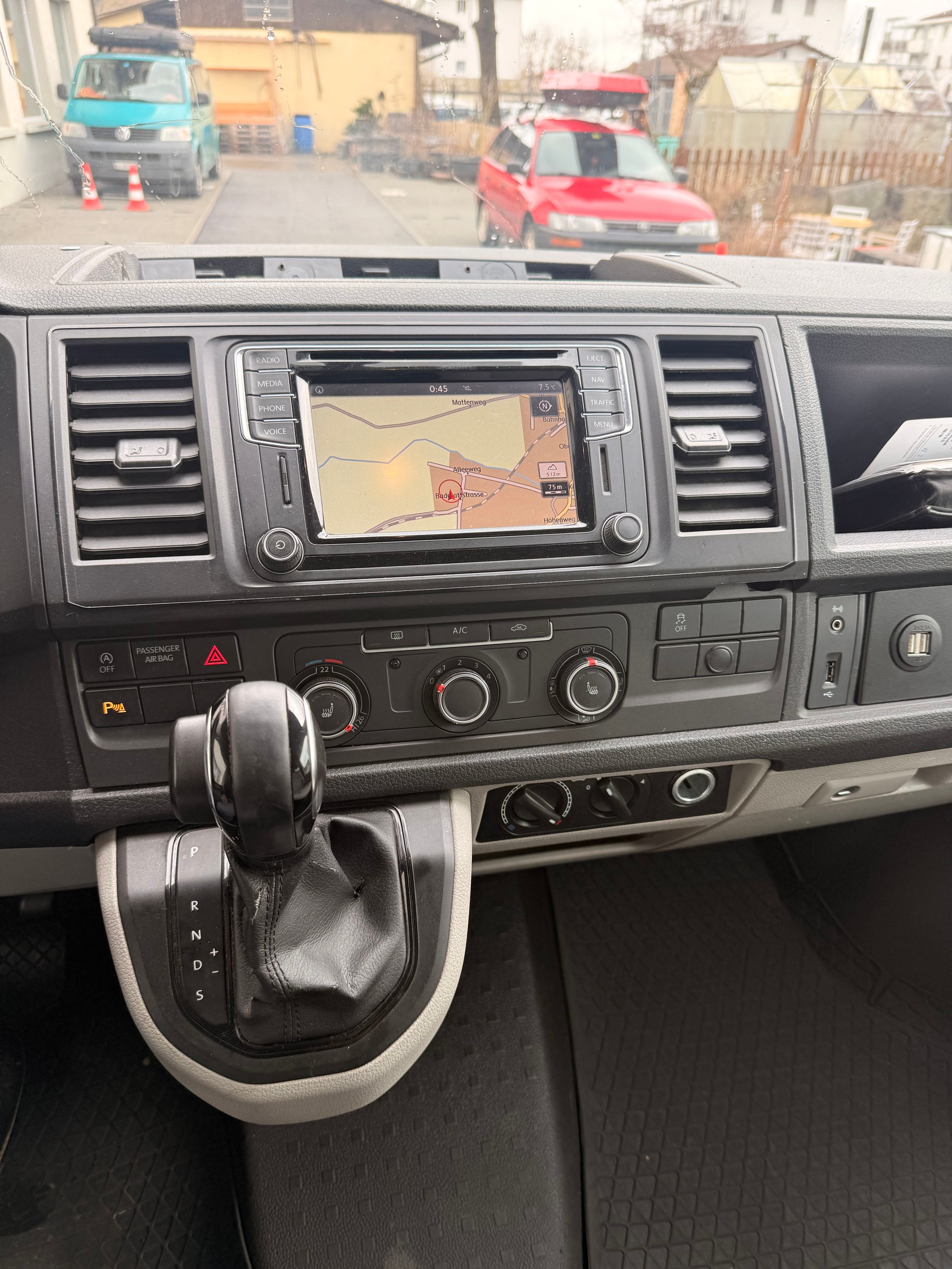 VW T6 2.0 TSI 4Motion DSG-image-11
