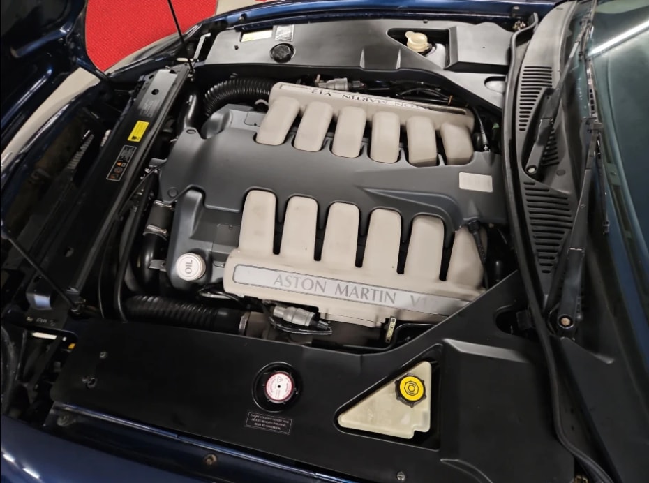 ASTON MARTIN DB7 Vantage Volante-image-13