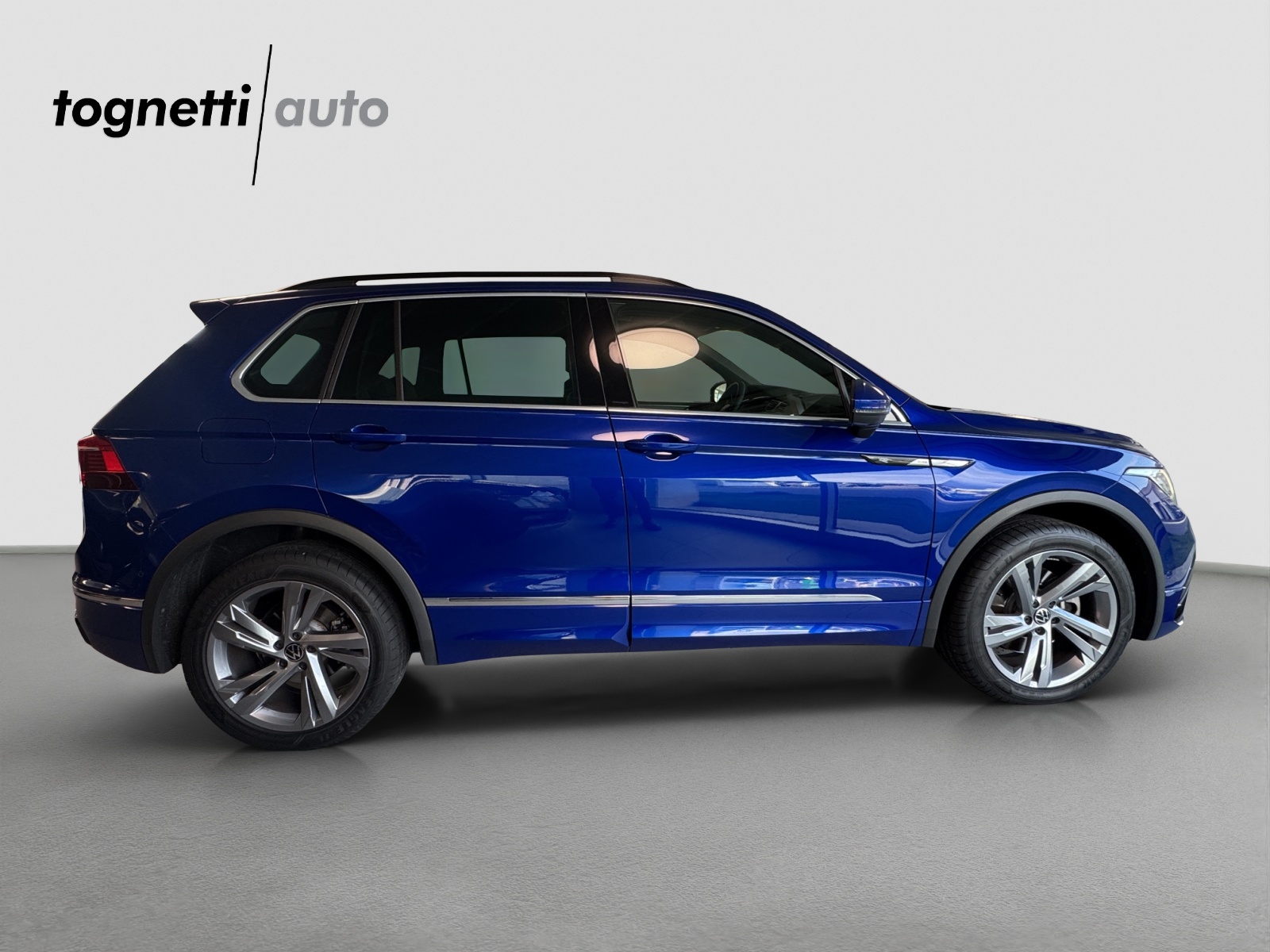 VW Tiguan 2.0 TDI SCR R-Line 4Motion DSG-image-1