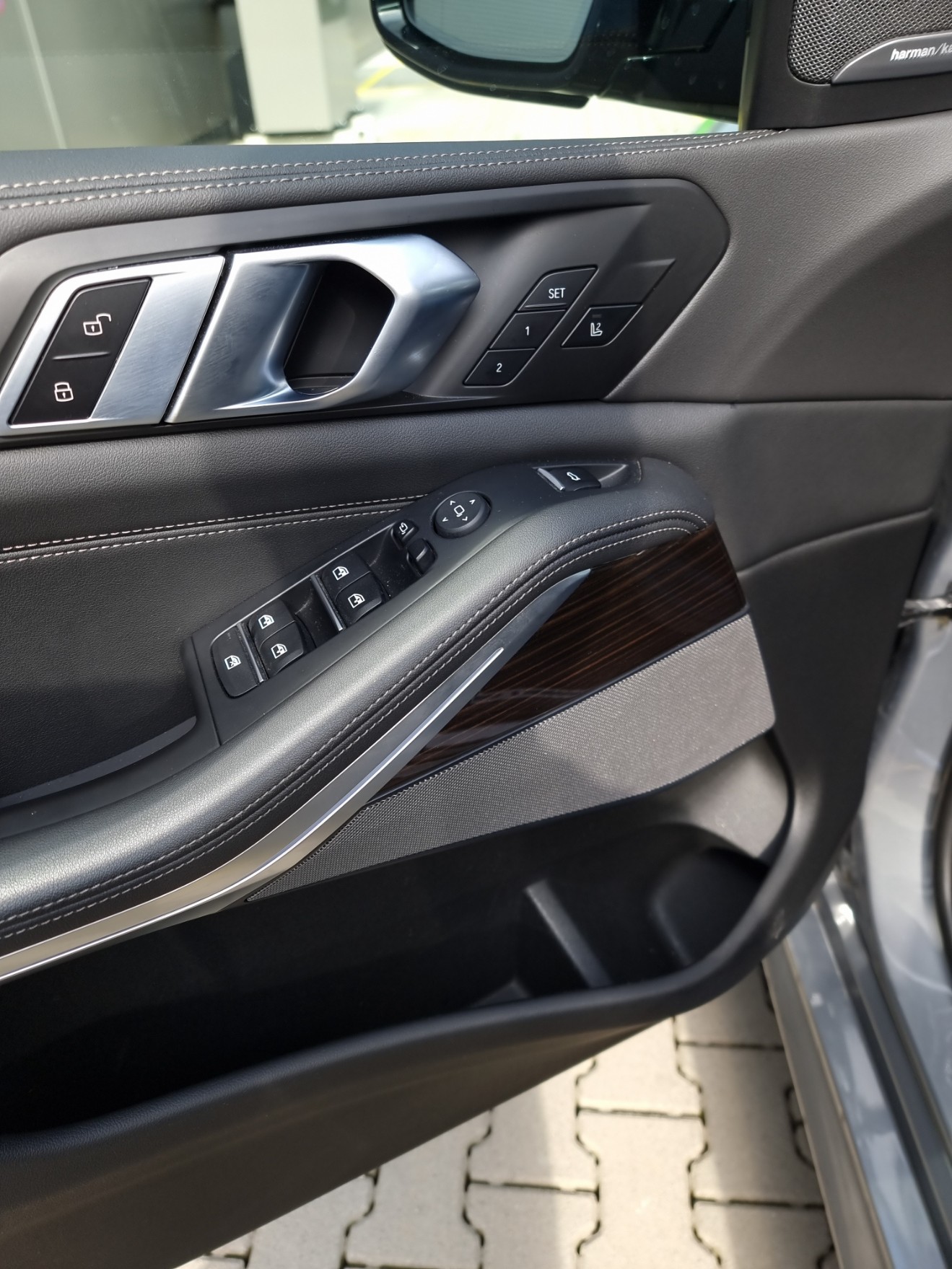 BMW X5 xDrive 48V 30d M Sport Pro Steptronic-image-11