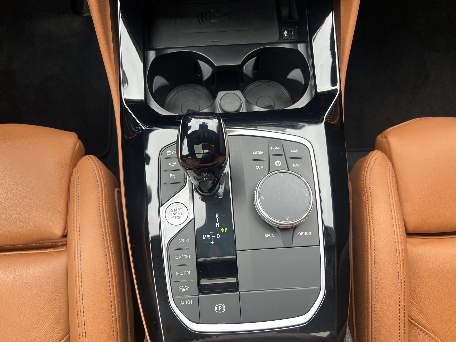 BMW X4 xDrive 48V M40d Steptronic-image-16