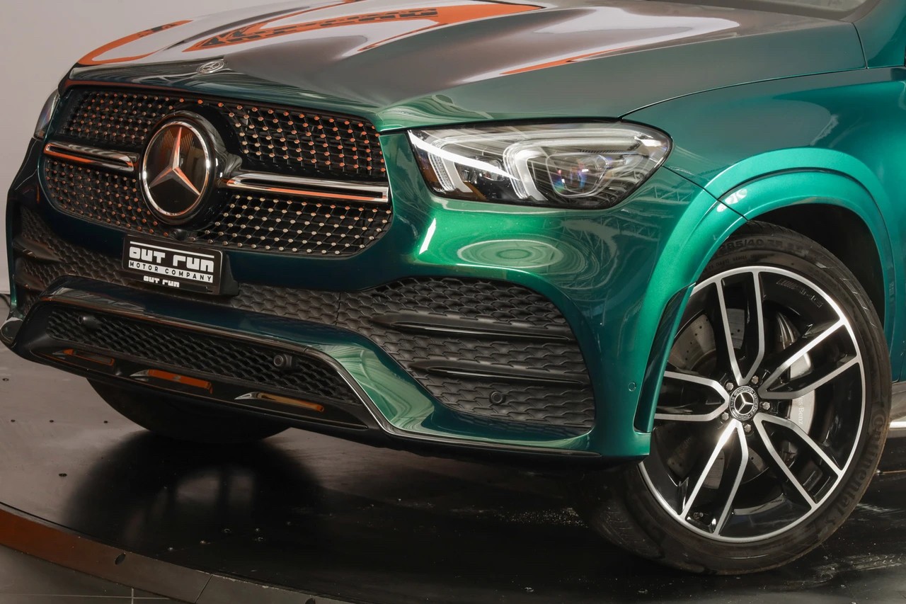 MERCEDES-BENZ GLE 400 d 4Matic AMG Line 9G-Tronic-image-11