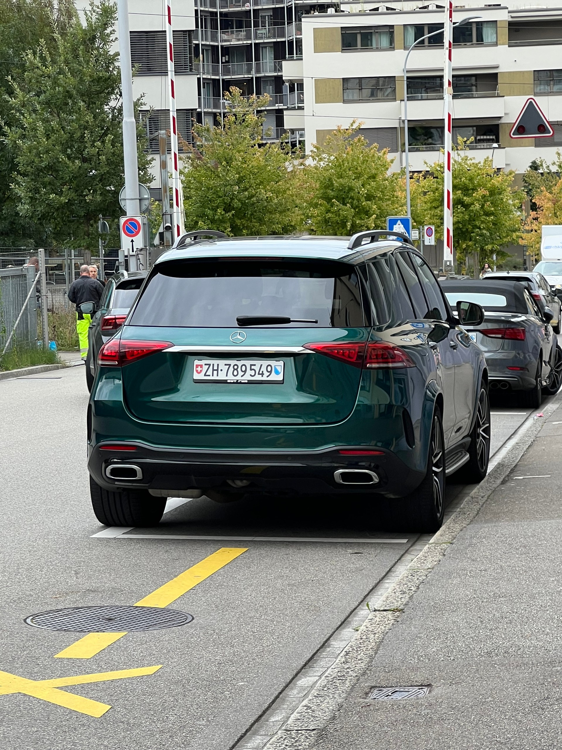 MERCEDES-BENZ GLE 400 d 4Matic AMG Line 9G-Tronic-image-4
